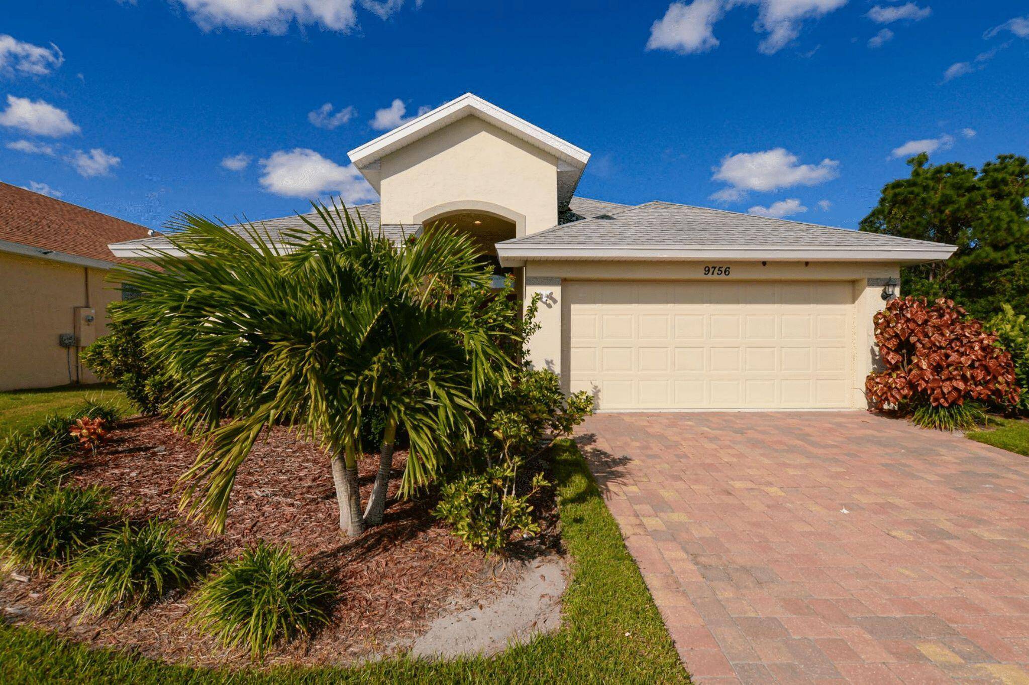 Fort Pierce, FL 34945,9756 Palm Breezes DR