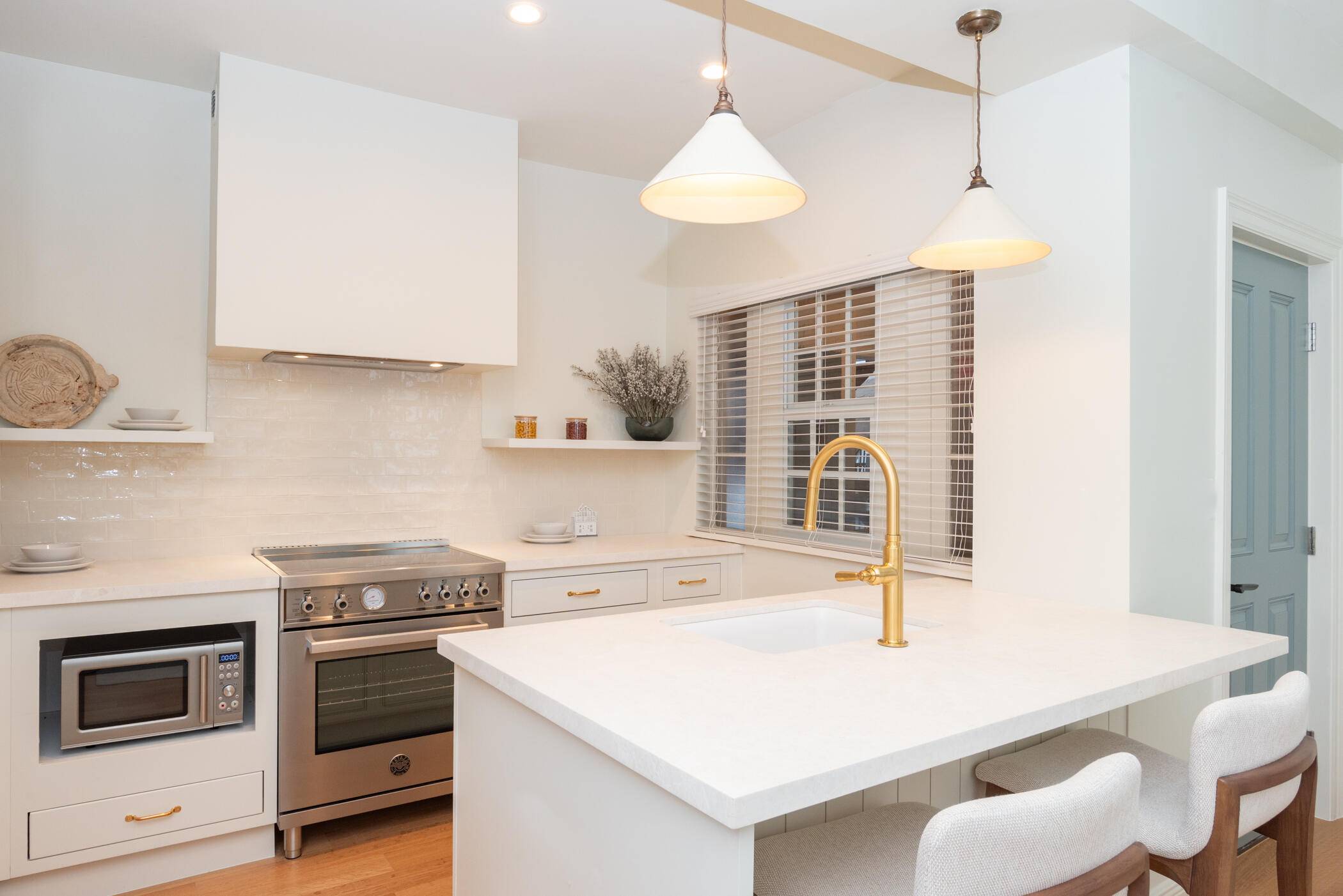 Palm Beach, FL 33480,184 Sunset AVE 303