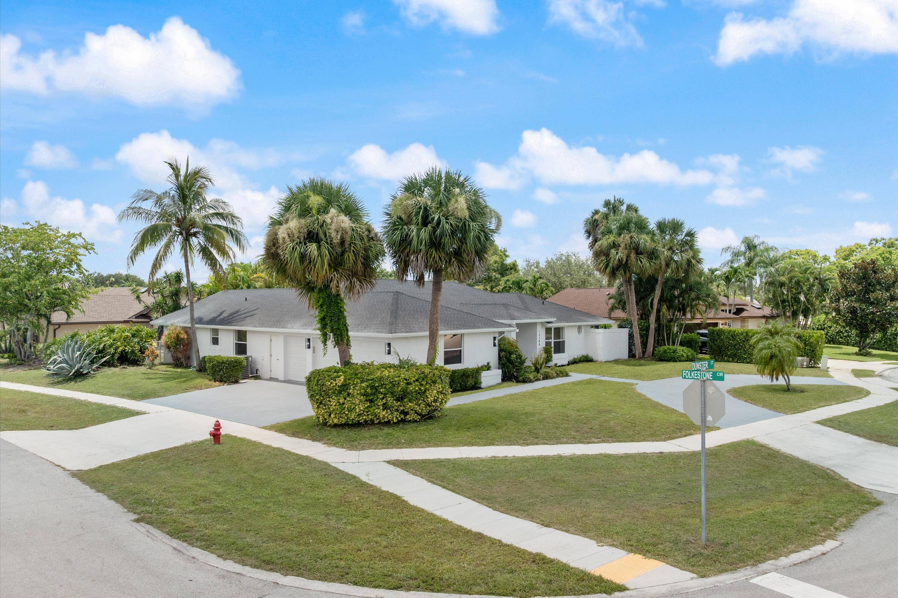 Wellington, FL 33414,13788 Dunster CT
