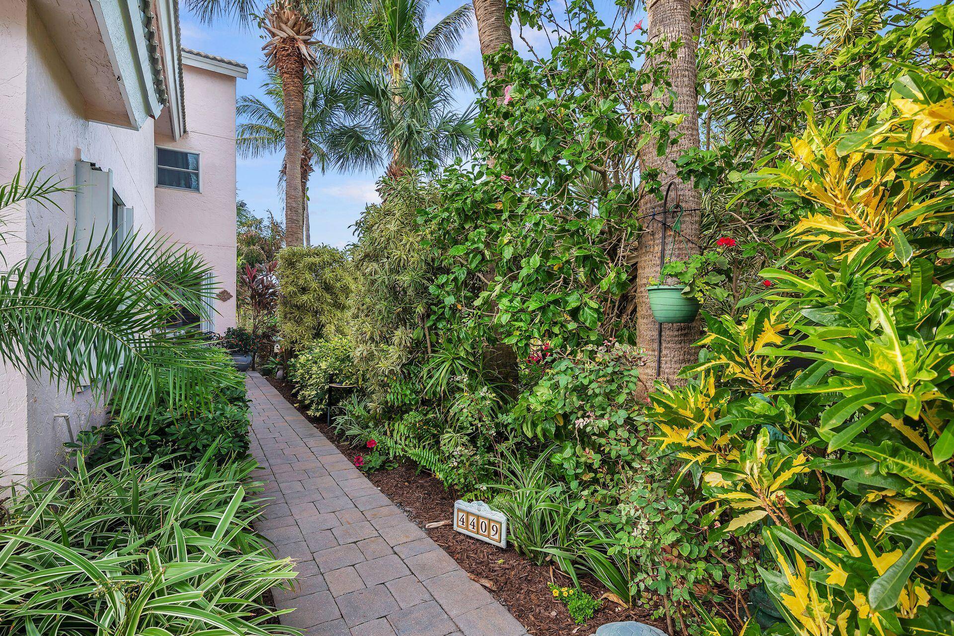 Jupiter, FL 33477,4409 N Fairway DR