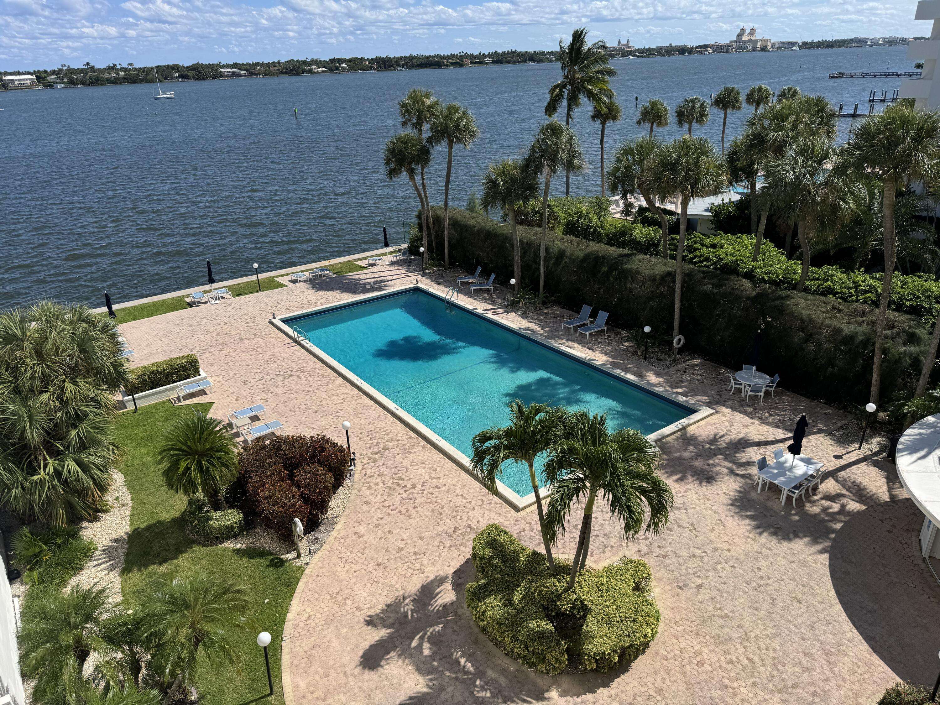 West Palm Beach, FL 33407,2800 N Flagler DR 612