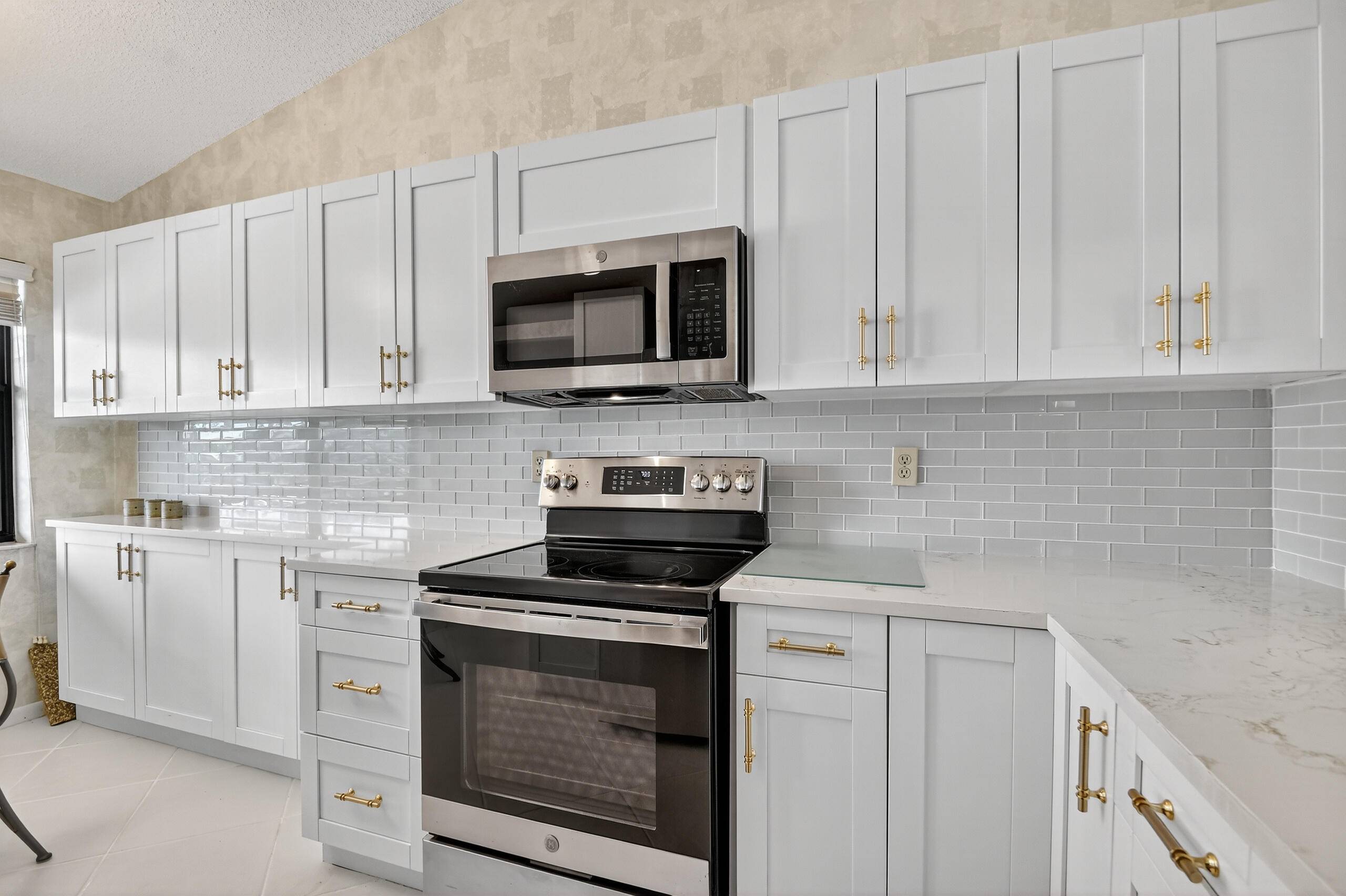 Lake Worth, FL 33463,7578 Tahiti LN 202