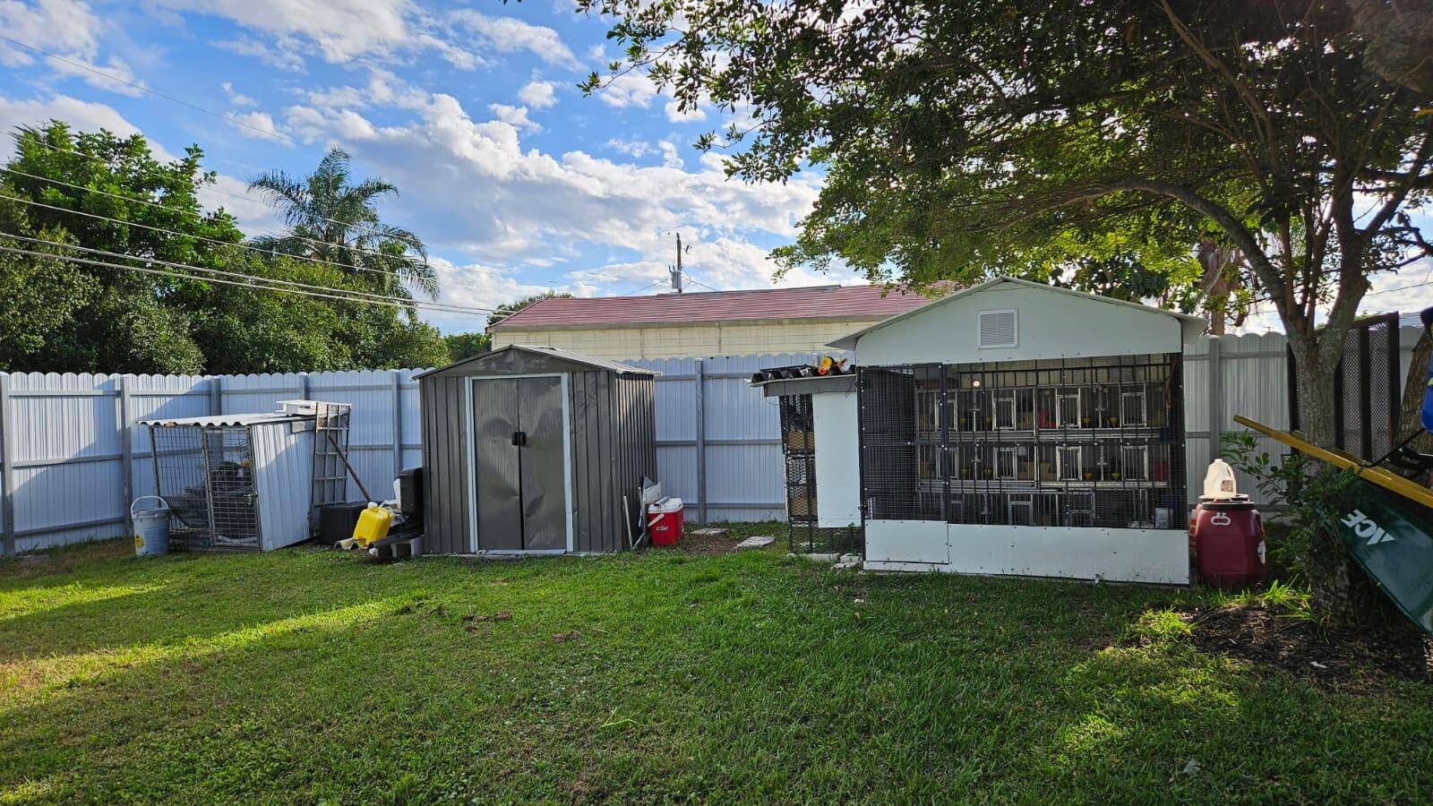 Port Saint Lucie, FL 34952,748 Altura ST