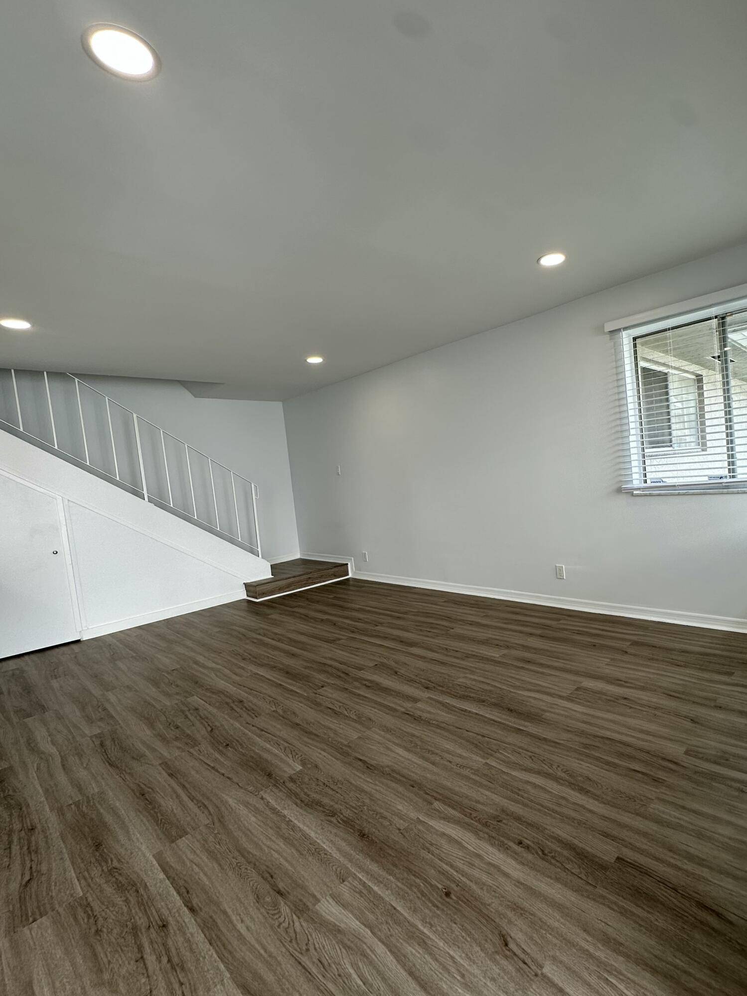 West Palm Beach, FL 33407,103 E Tiffany DR 2