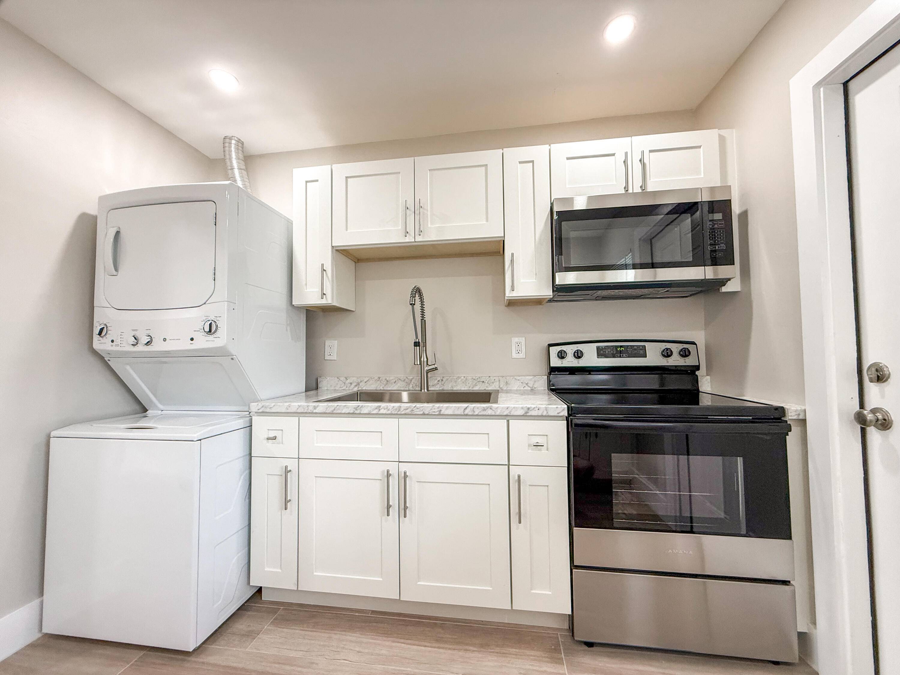 West Palm Beach, FL 33401,821 3rd ST #823b