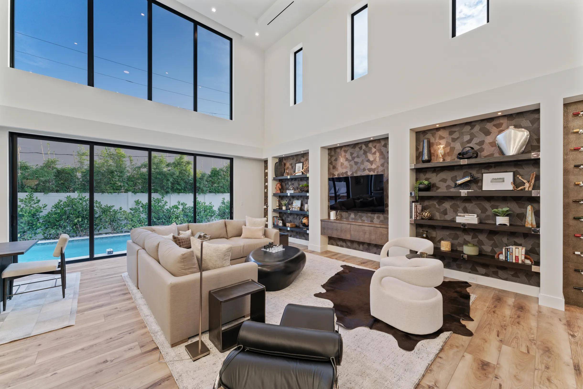 West Palm Beach, FL 33407