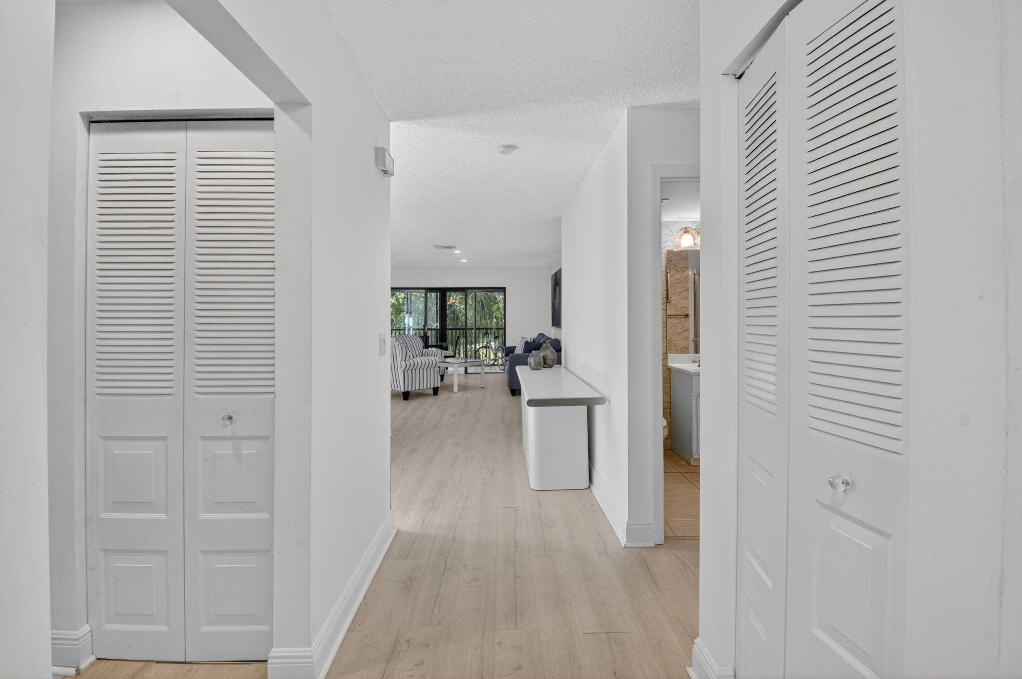 Boynton Beach, FL 33436,10 Southport LN B