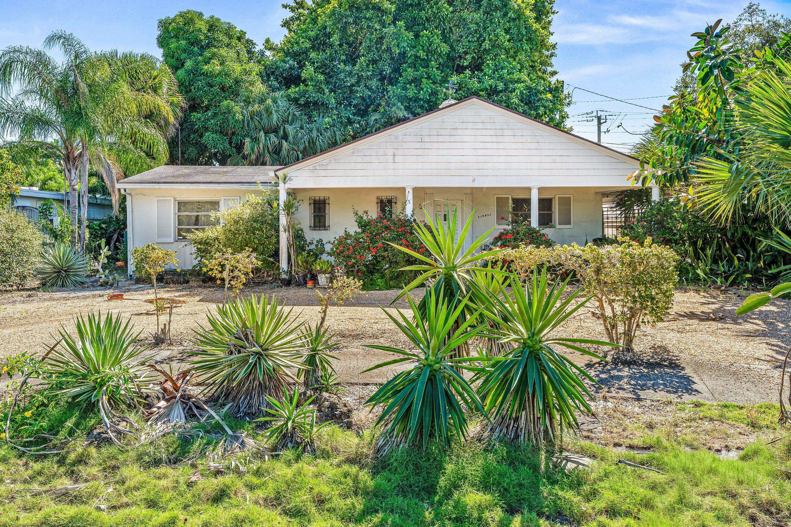 West Palm Beach, FL 33405,330 Marlborough PL