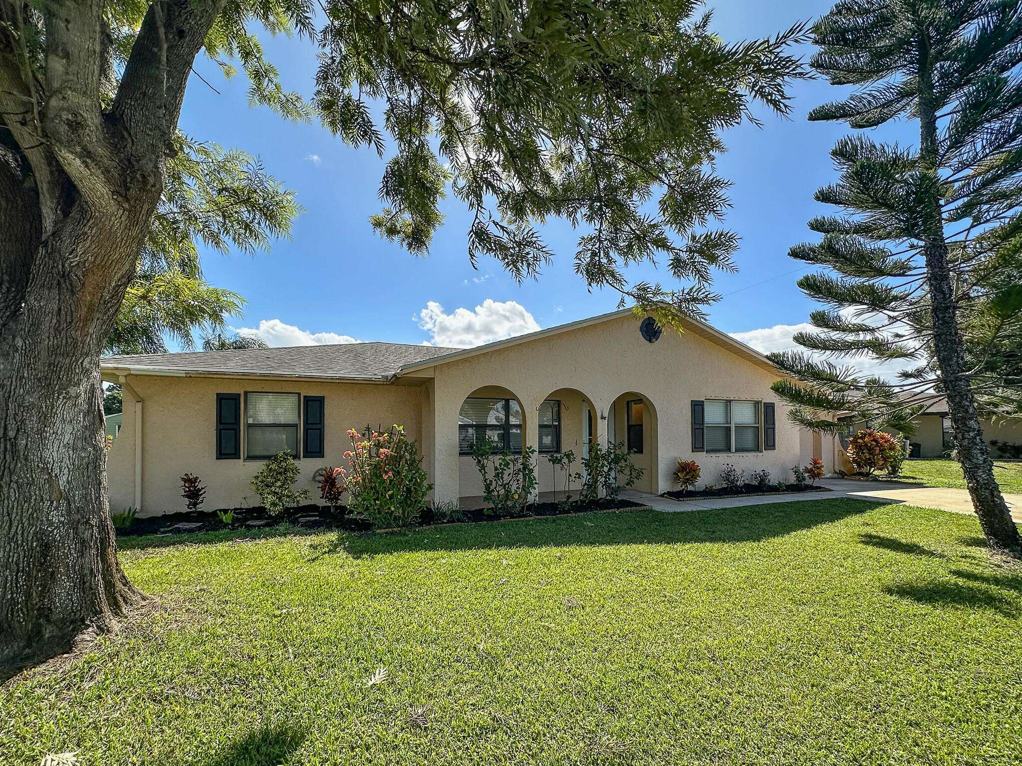 Port Saint Lucie, FL 34952,2720 SE Helms AVE