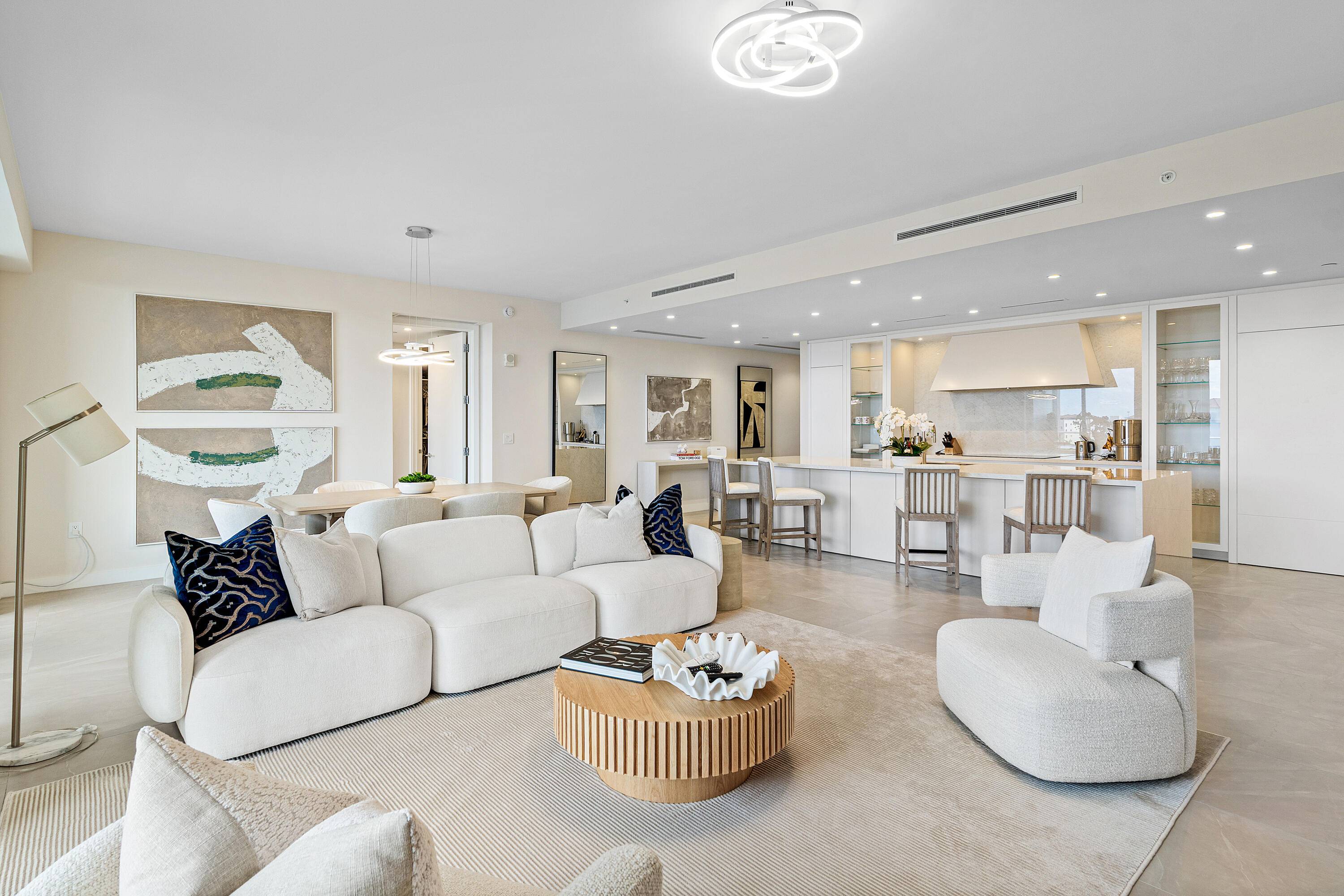 Boca Raton, FL 33432,220 SE Mizner BLVD 810