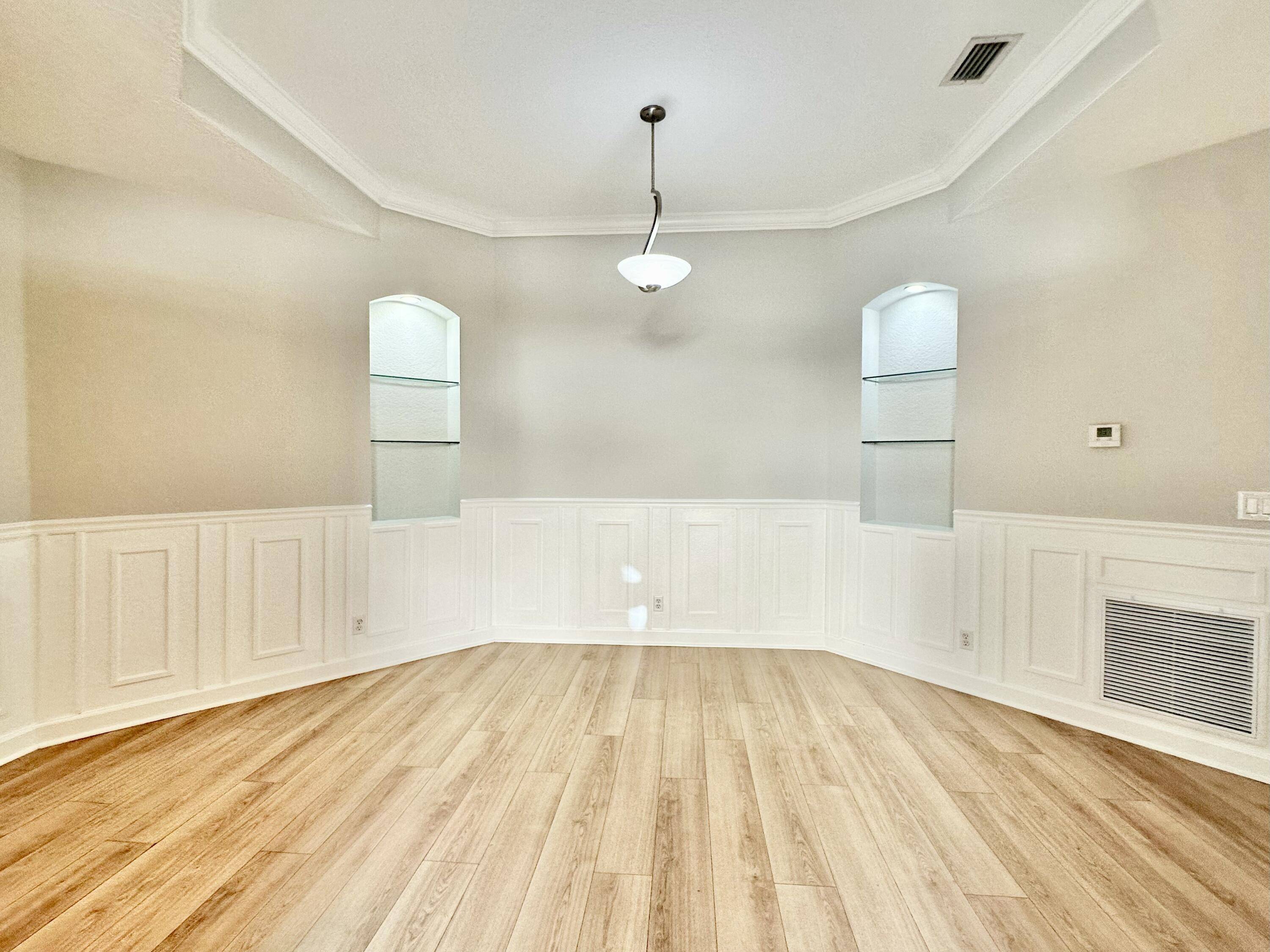 Wellington, FL 33414,702 Via Toscana