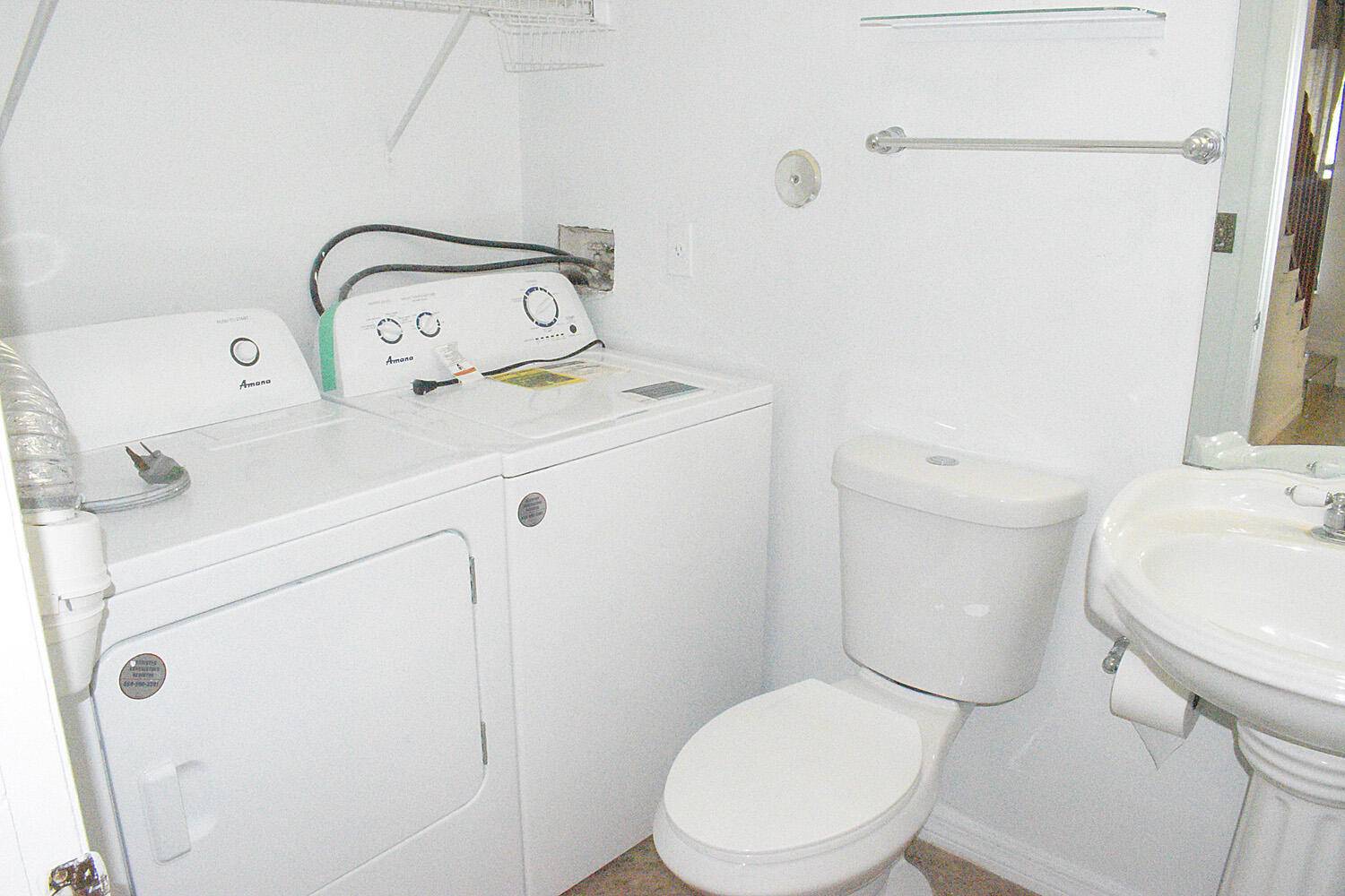 Greenacres, FL 33463,905 Riverside DR