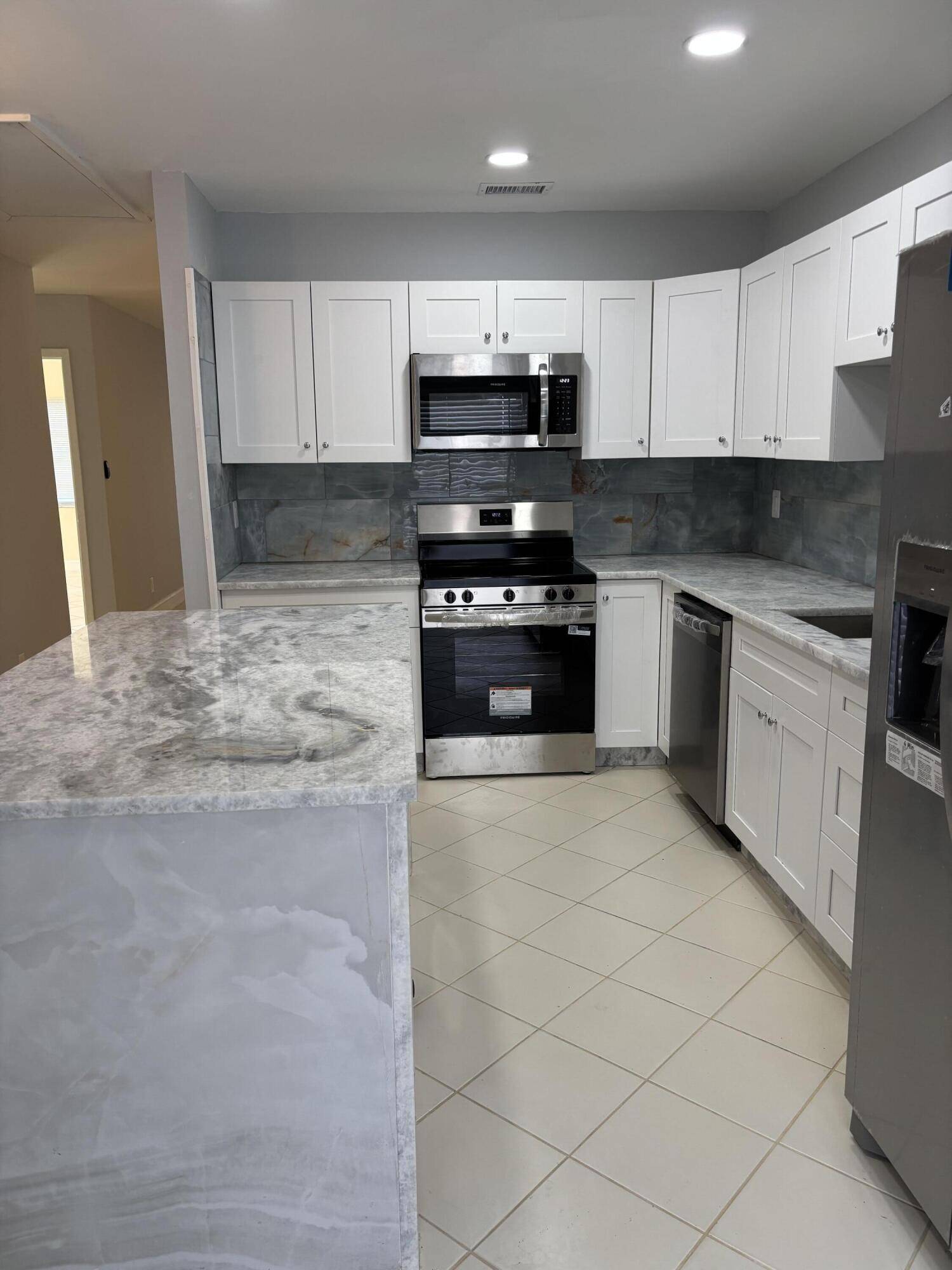 Boca Raton, FL 33433,20866 Vinesta CIR