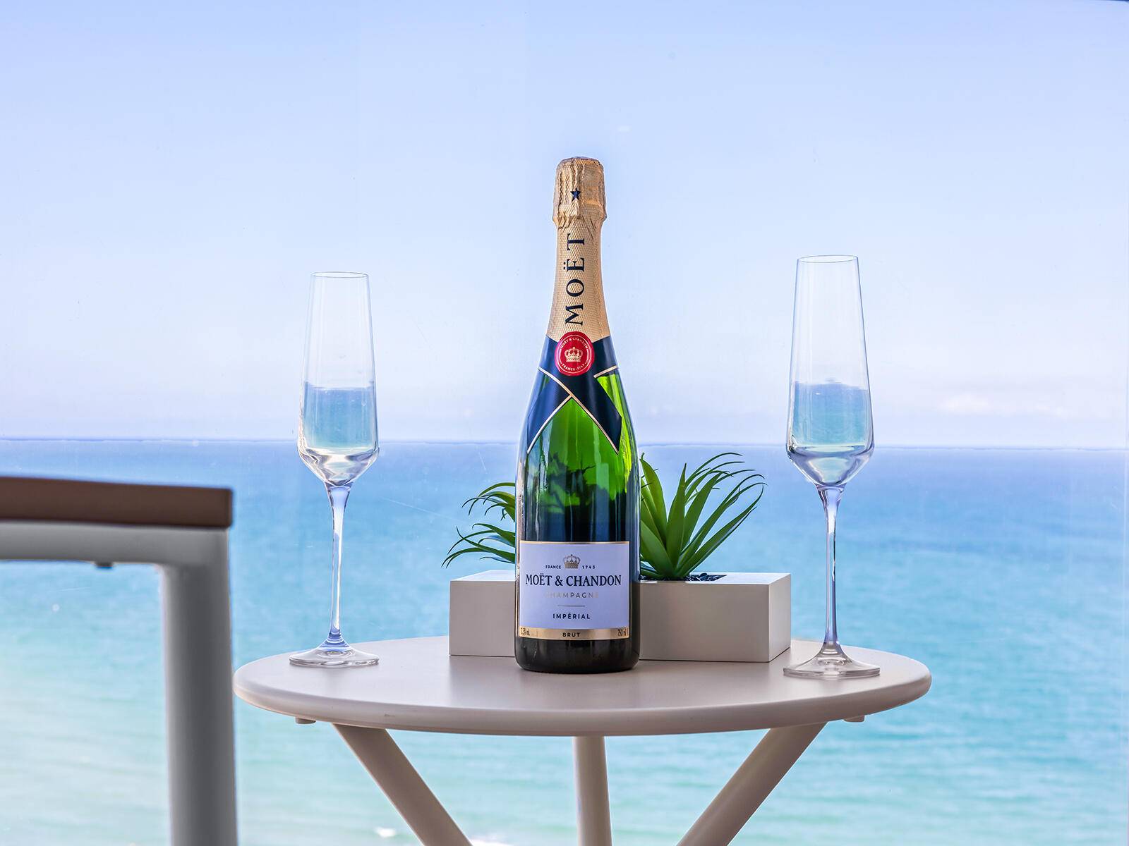 Miami Beach, FL 33141,6365 Collins AVE 1911