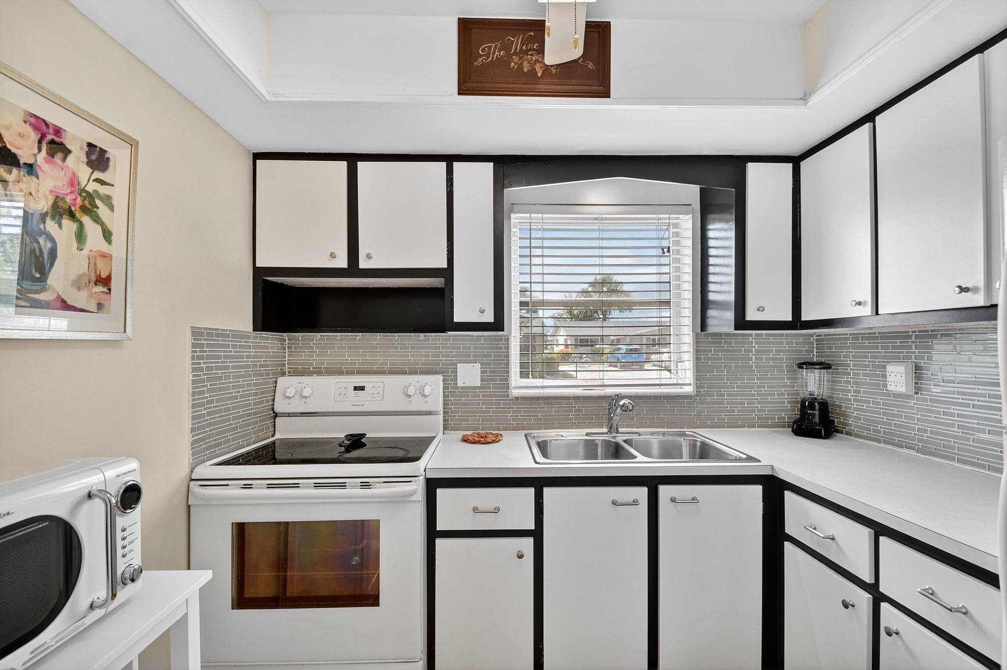 West Palm Beach, FL 33415,2673 E Barkley DR B