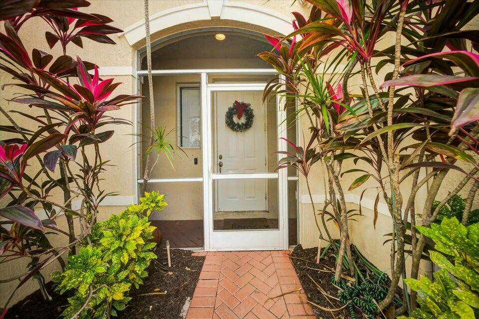 Riviera Beach, FL 33418,6145 Seminole Gardens CIR