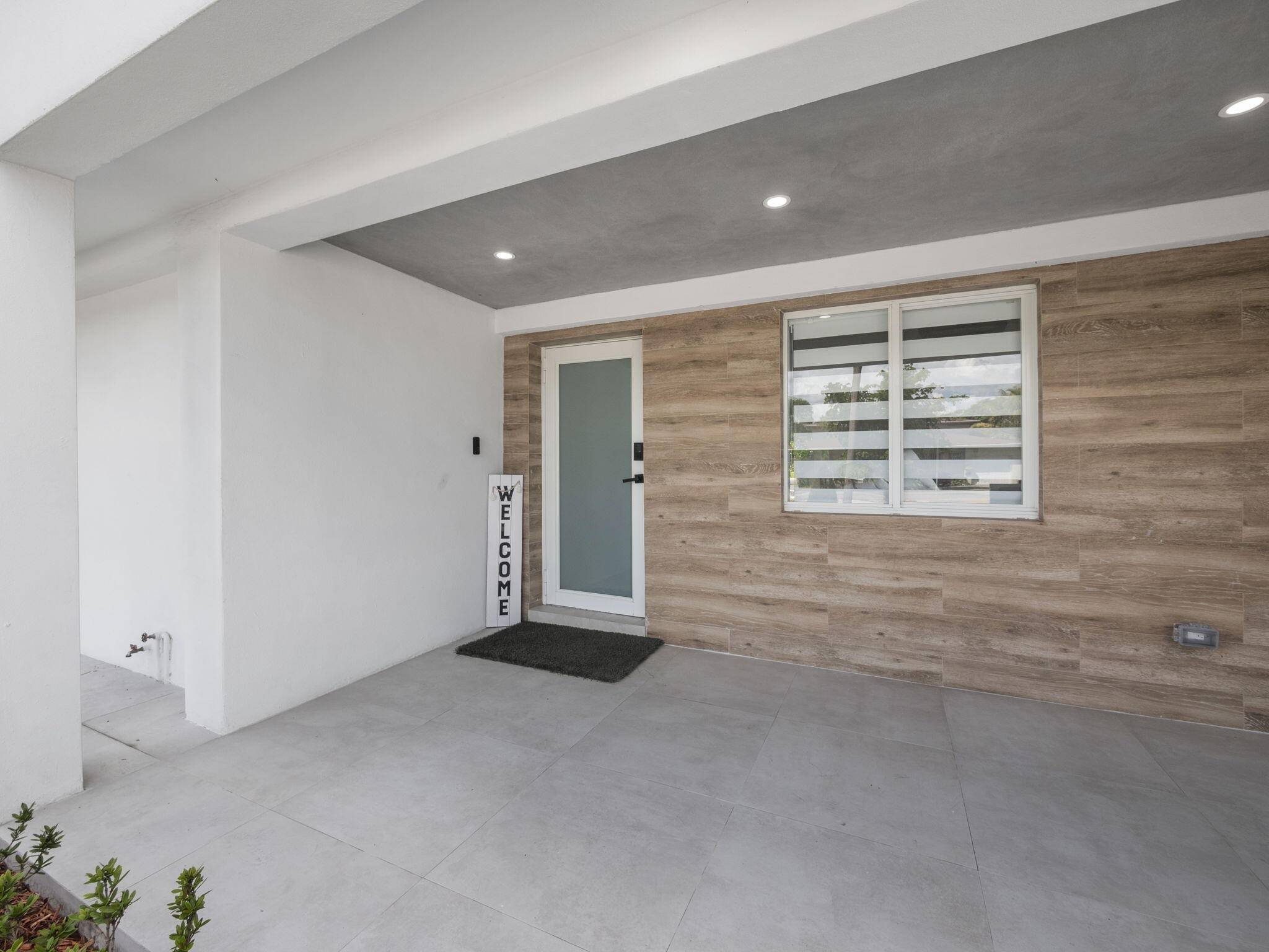 North Miami, FL 33161,520 NE 135th ST