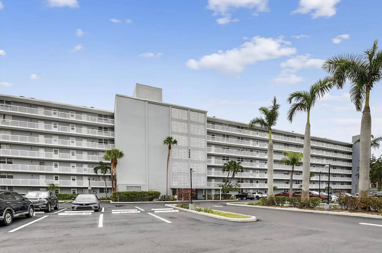 Boca Raton, FL 33487,5500 NW 2nd AVE 121