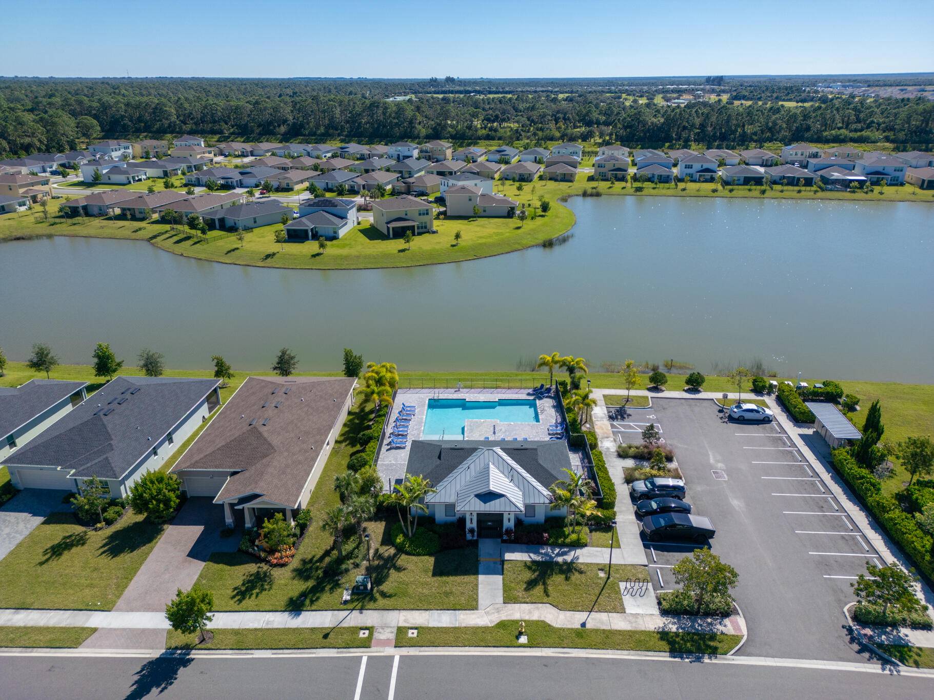 Palm Bay, FL 32907,460 NW Veridian CIR