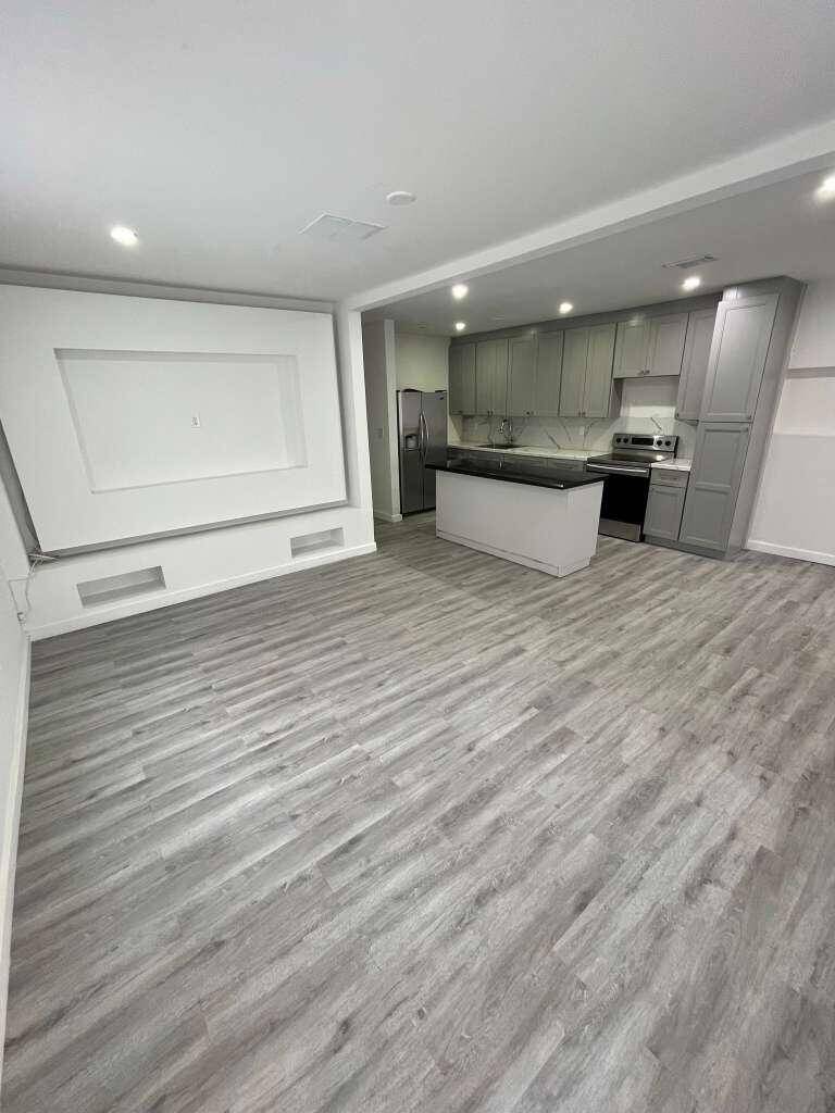 North Miami Beach, FL 33162,1300 NE 182nd ST