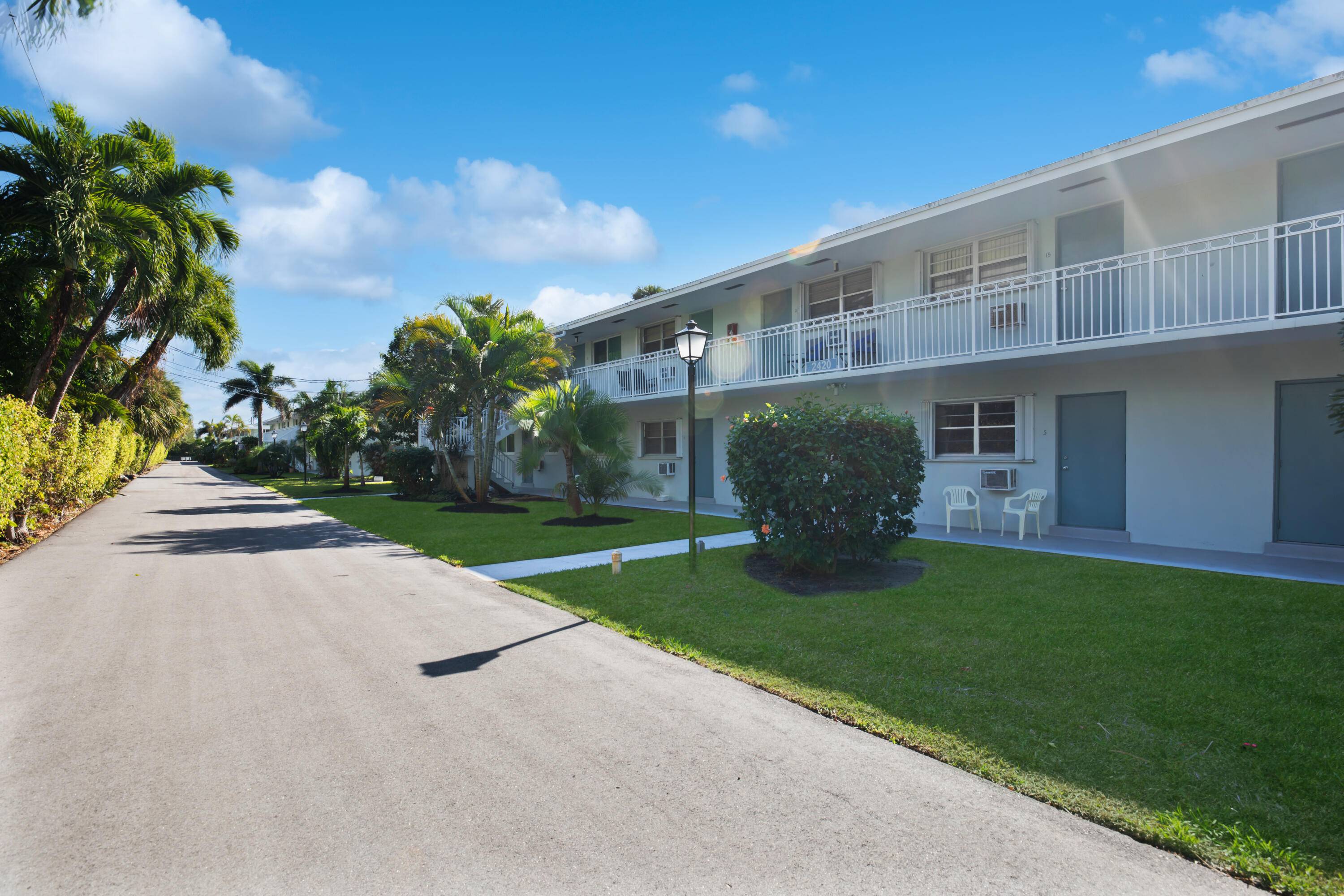 Boynton Beach, FL 33435,2420 S Federal HWY 5