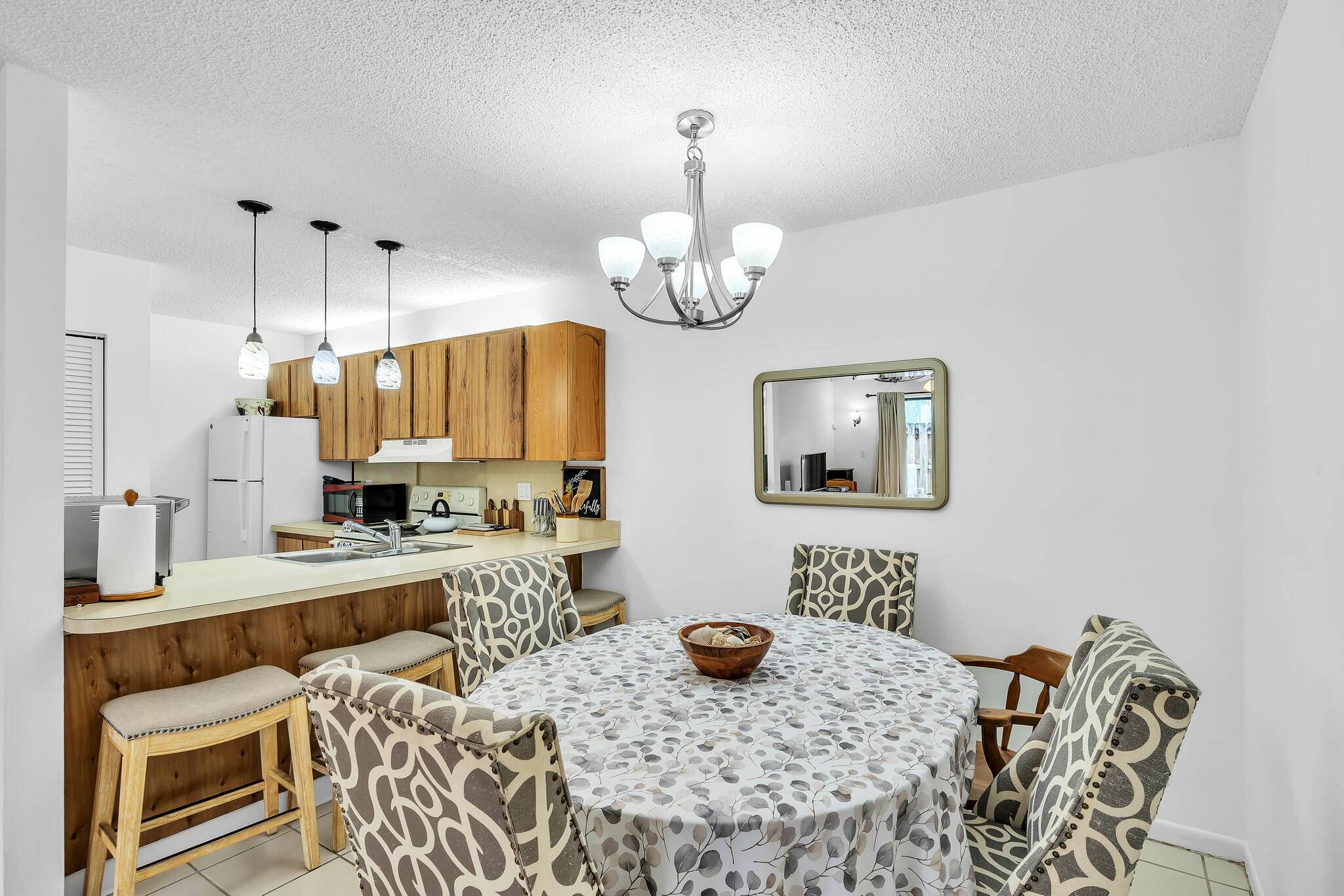 Palm Beach Gardens, FL 33410,3402 Gardens East DR 14a