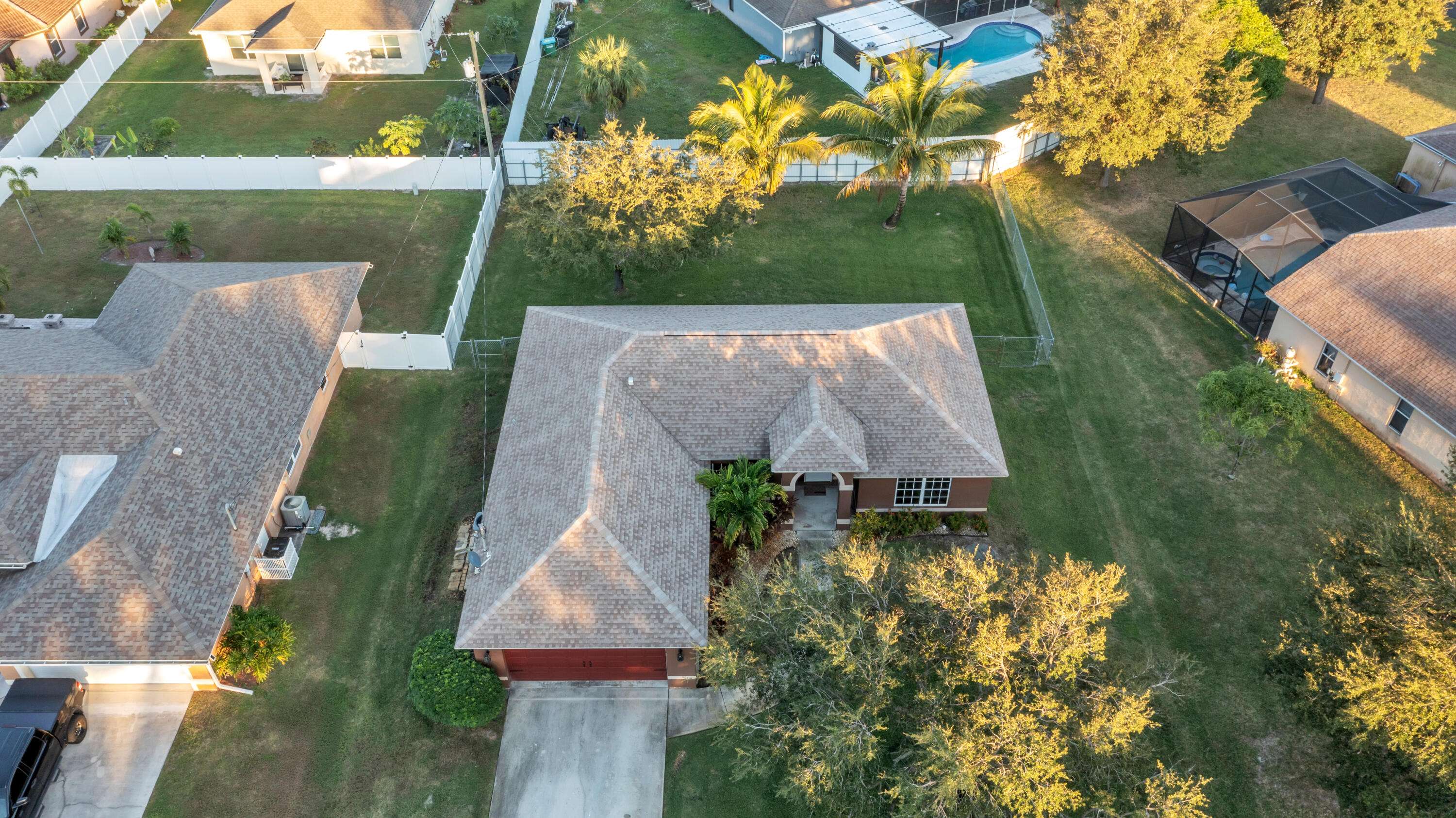 Port Saint Lucie, FL 34983,715 NW Rainbow ST