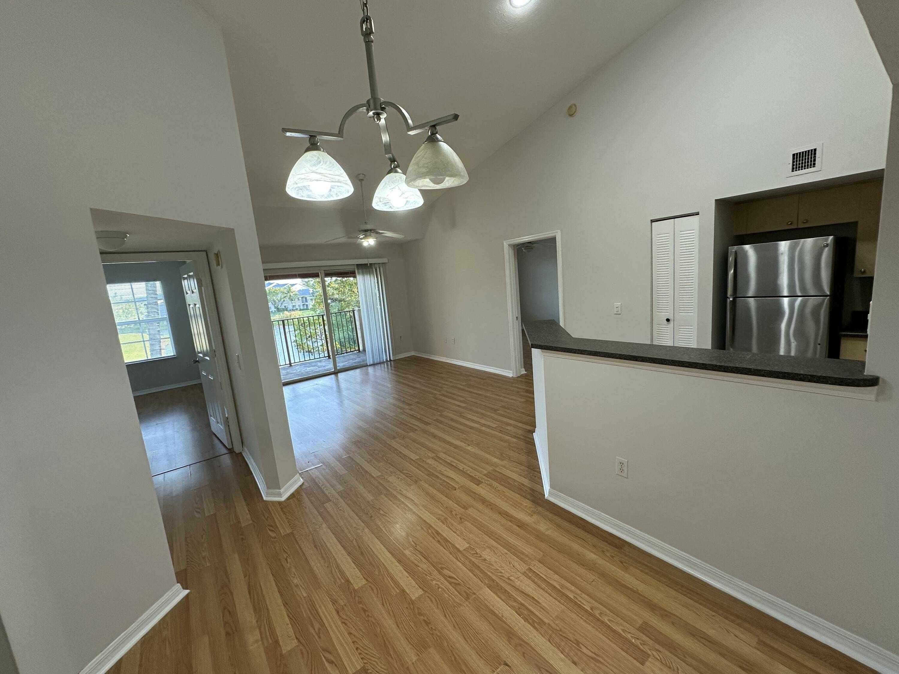 West Palm Beach, FL 33409,4211 San Marino BLVD 304