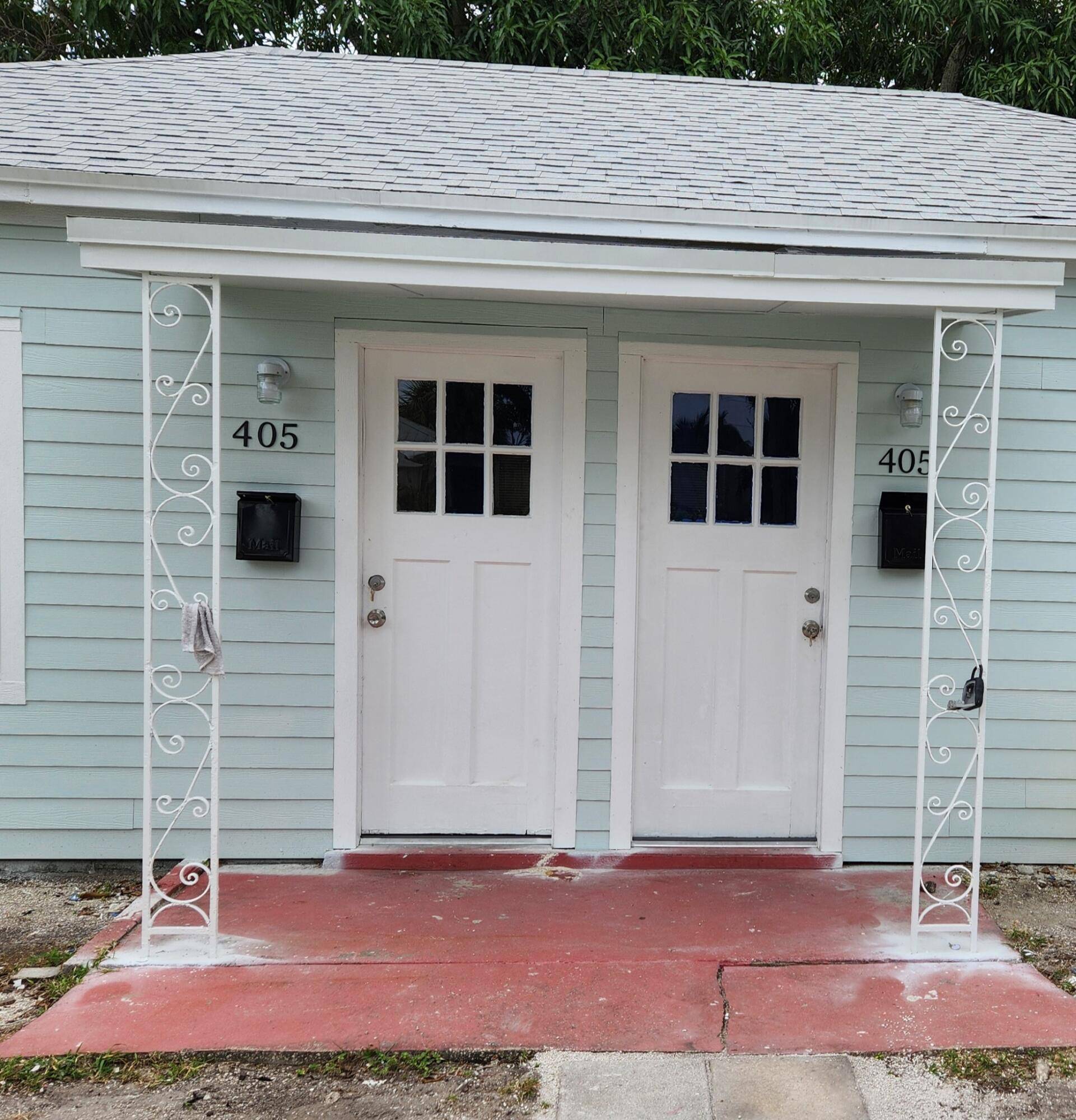 Lake Worth Beach, FL 33460,405 S 2nd AVE