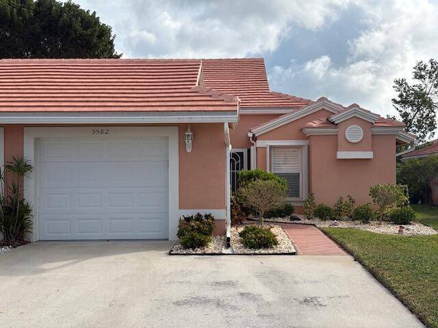 Boynton Beach, FL 33437,5582 Royal Lake CIR