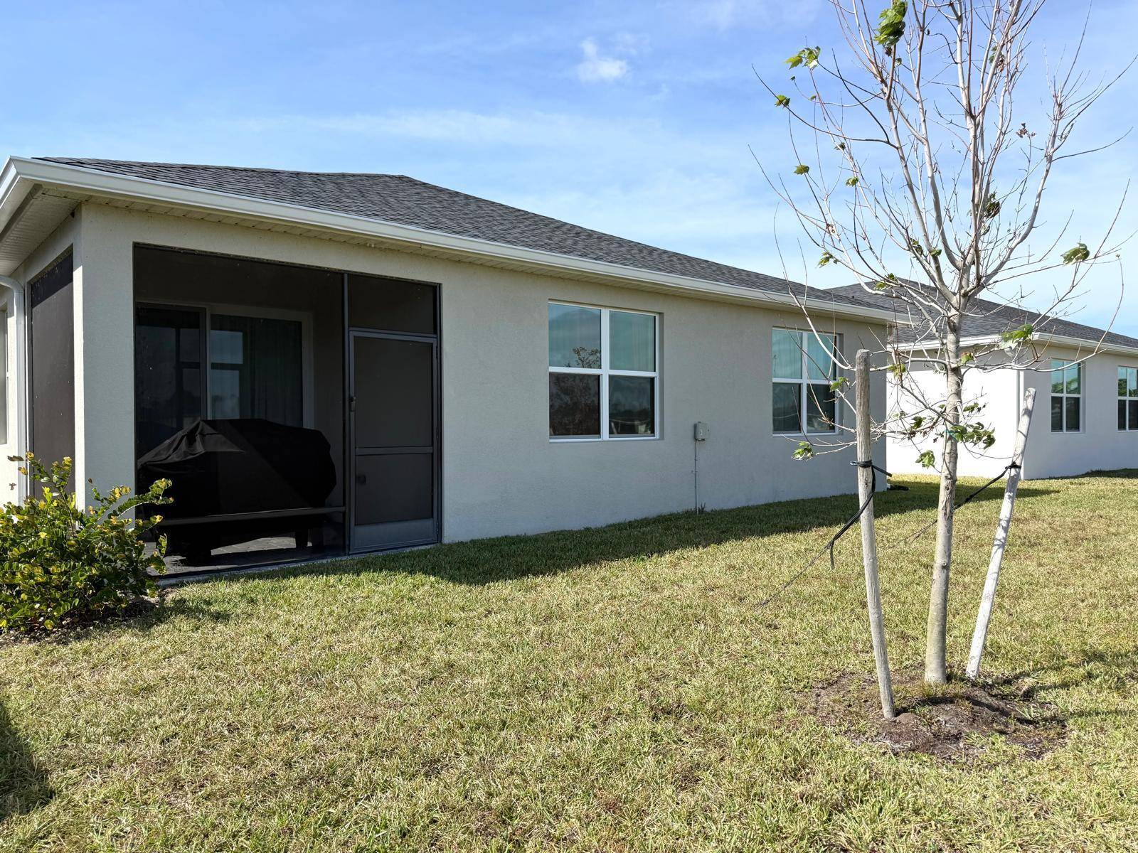 Port Saint Lucie, FL 34986,8996 Dahlia CIR