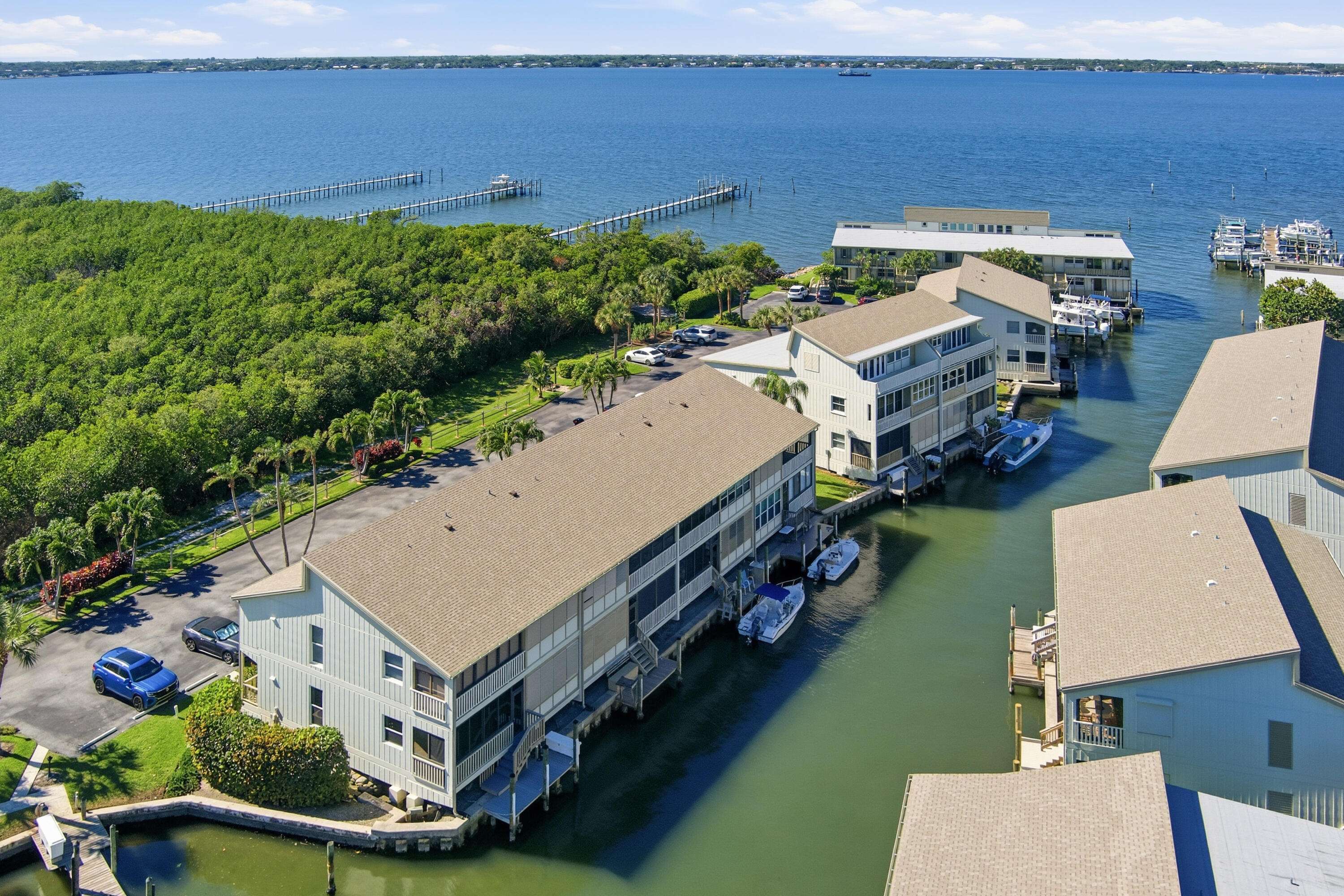 Stuart, FL 34996,1456 NE Ocean BLVD 9-202