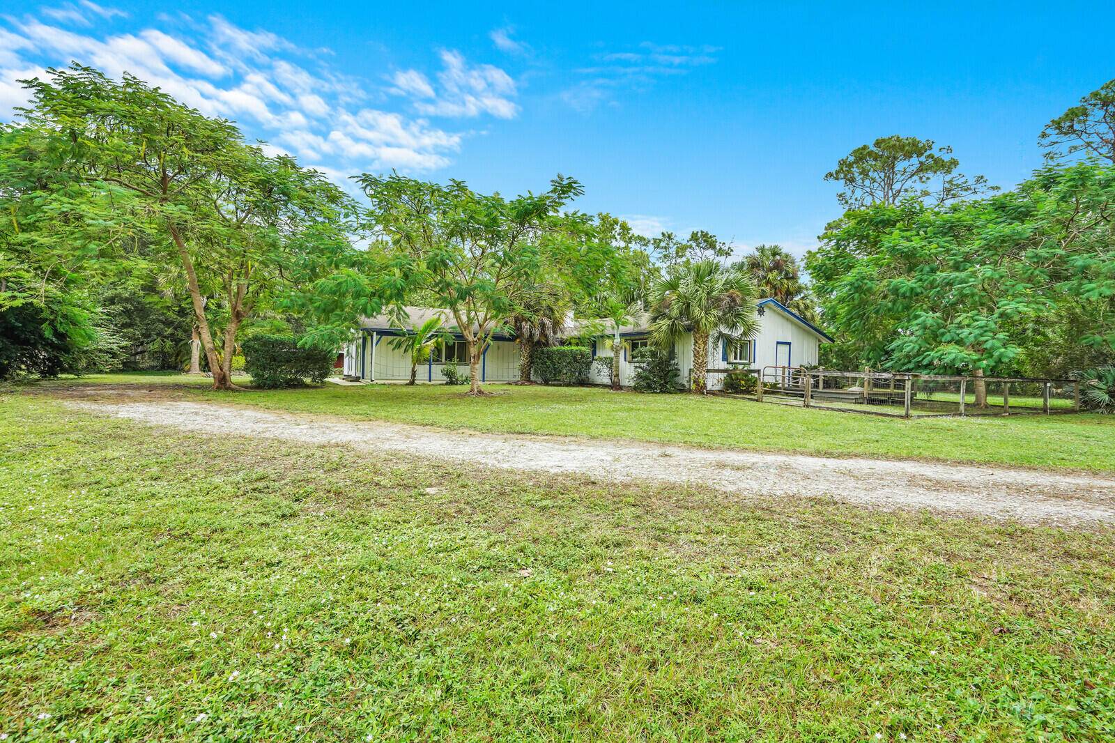 Loxahatchee Groves, FL 33470,13173 N 24th CT
