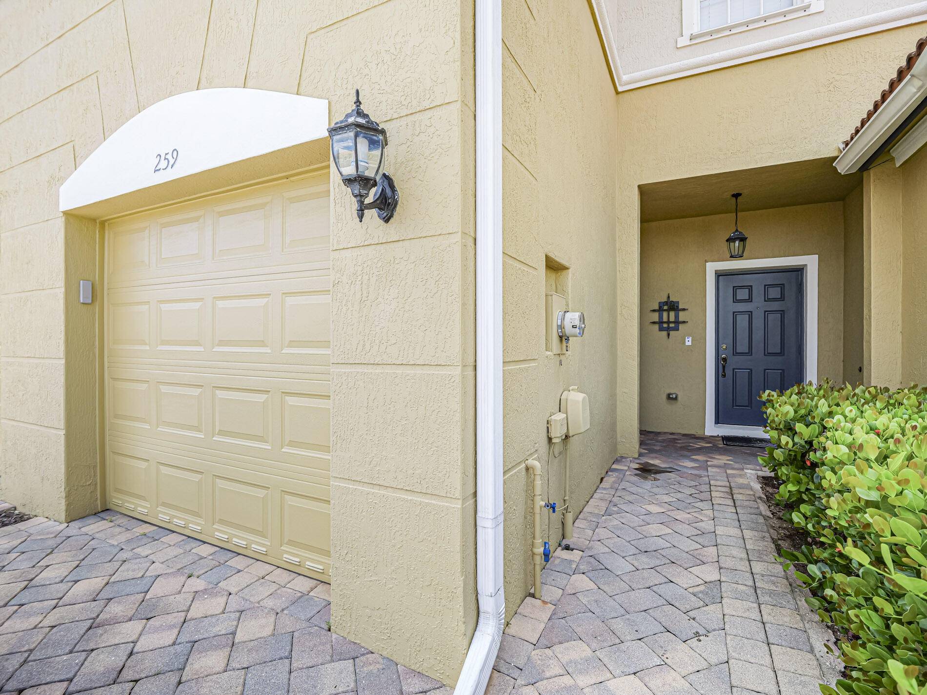 Vero Beach, FL 32960,259 Provence PL