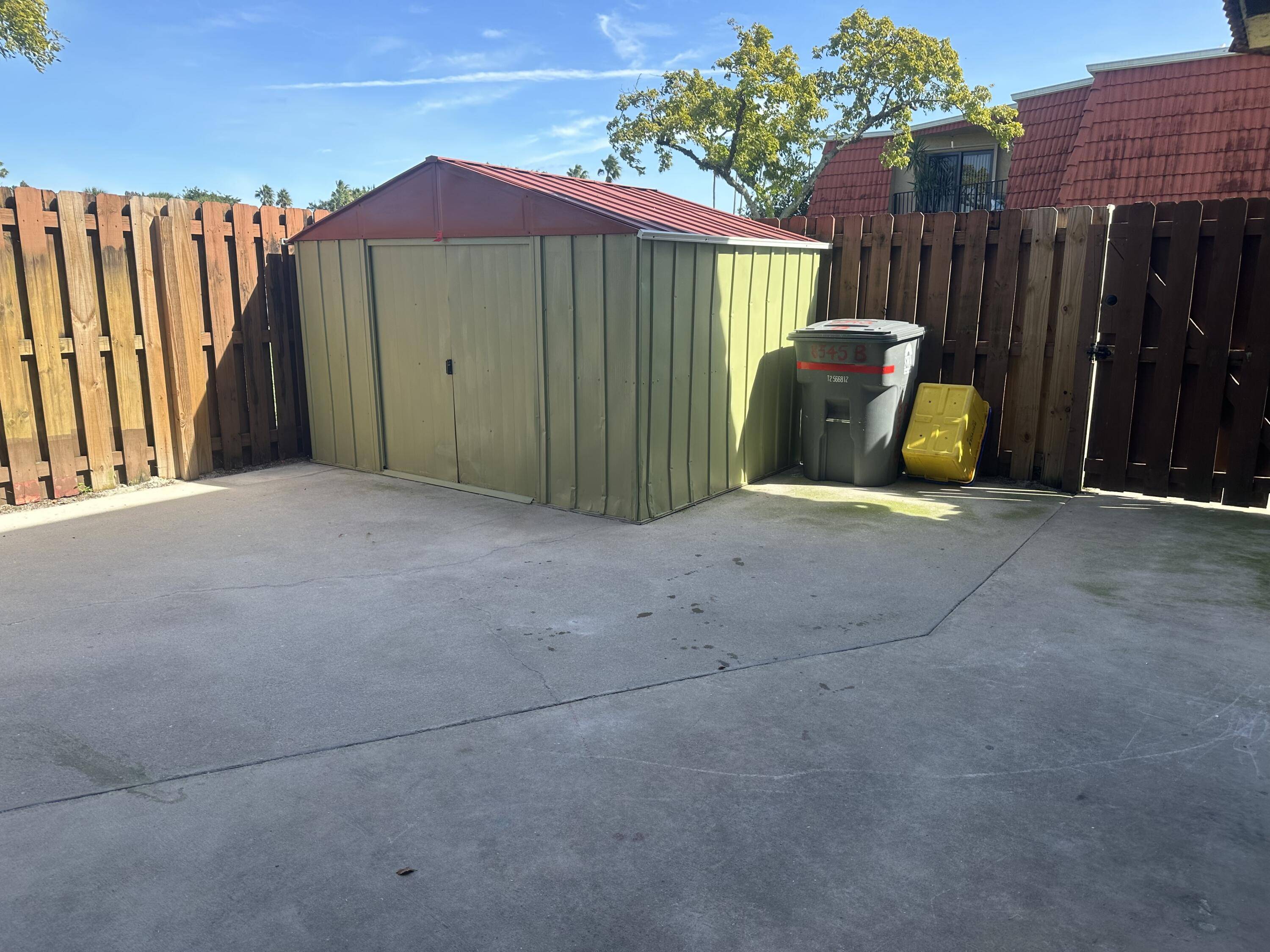 Boca Raton, FL 33433,8345 Trent CT B