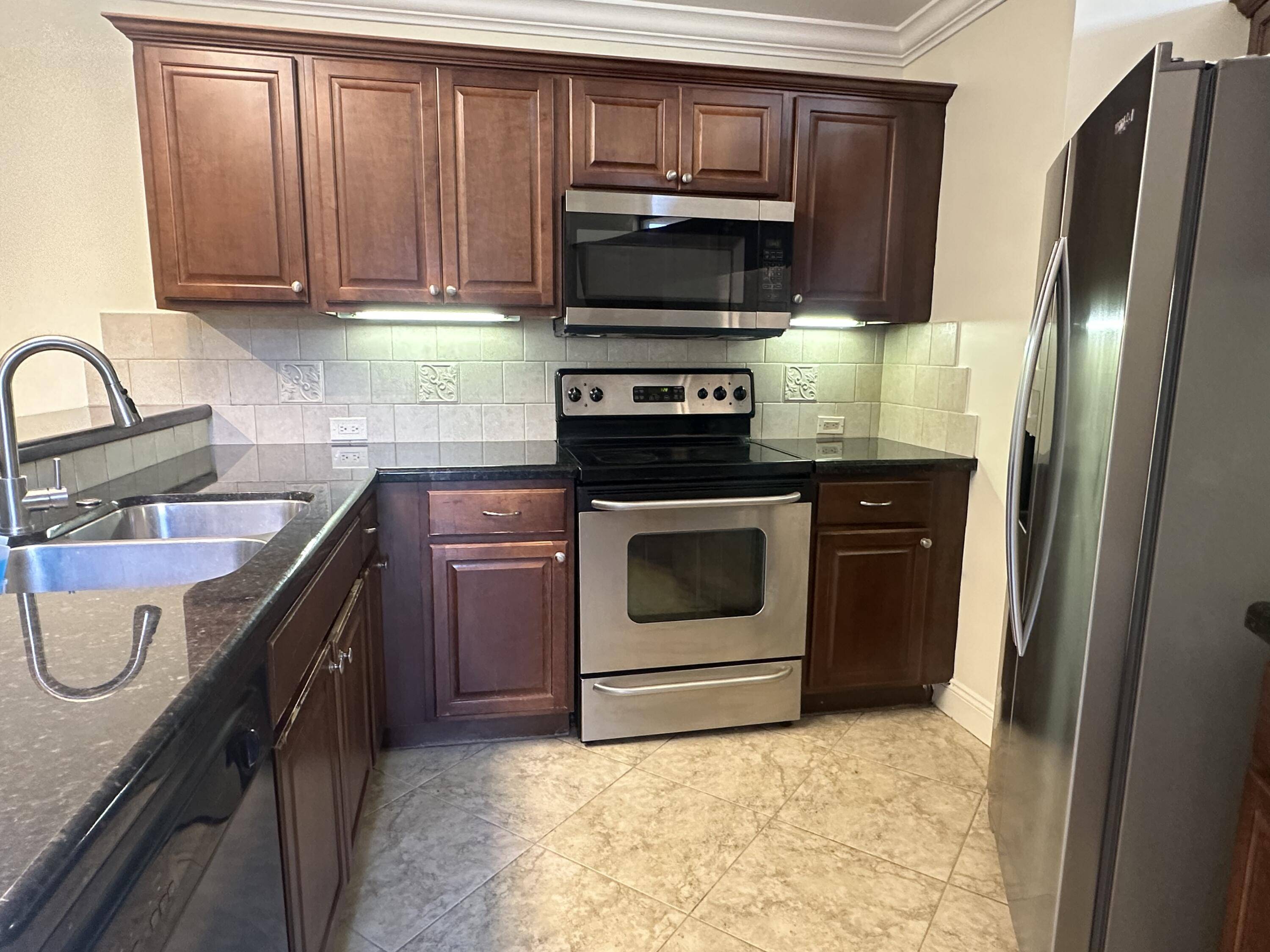 Boca Raton, FL 33433,8345 Trent CT B