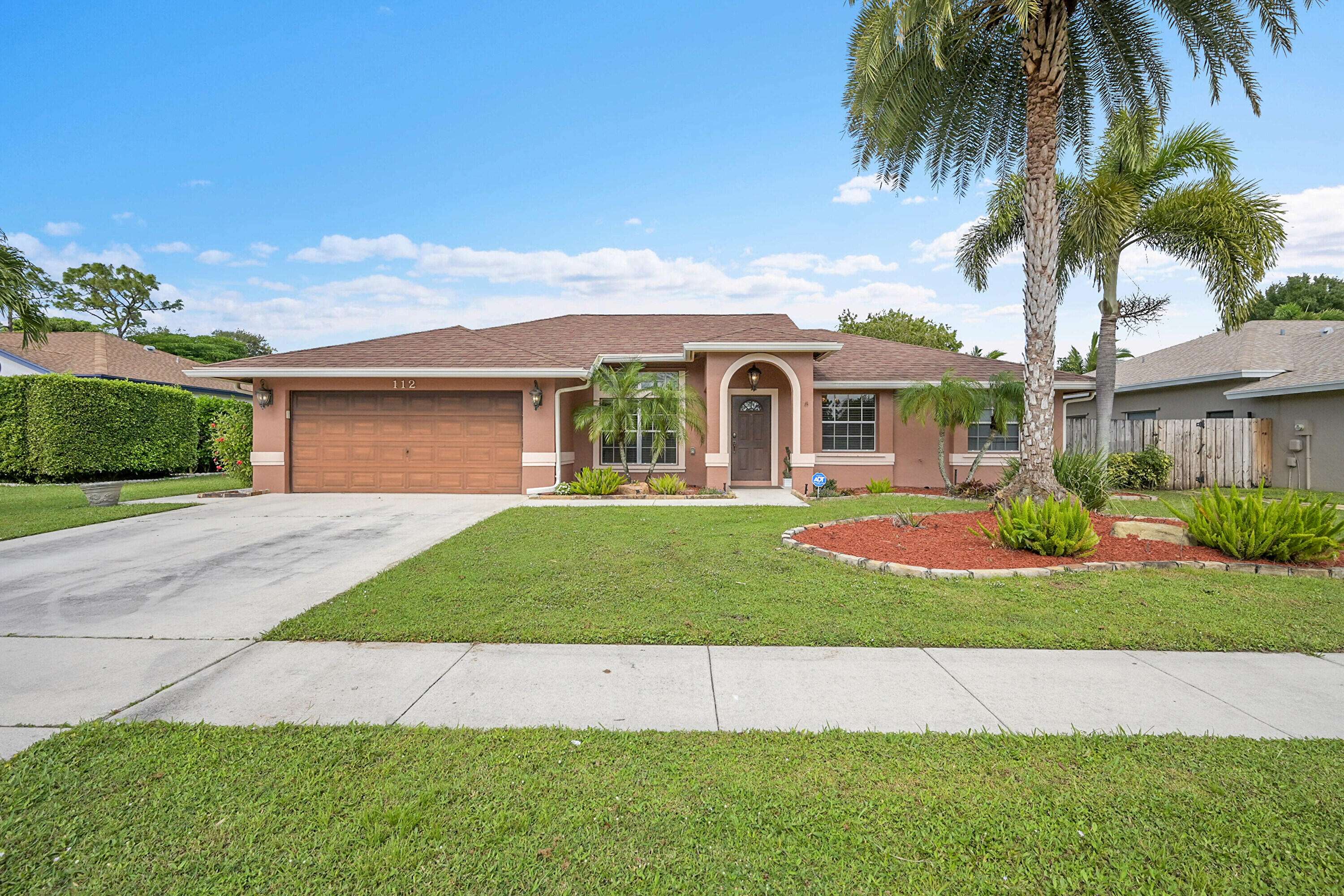 Royal Palm Beach, FL 33411,112 Laurel WAY