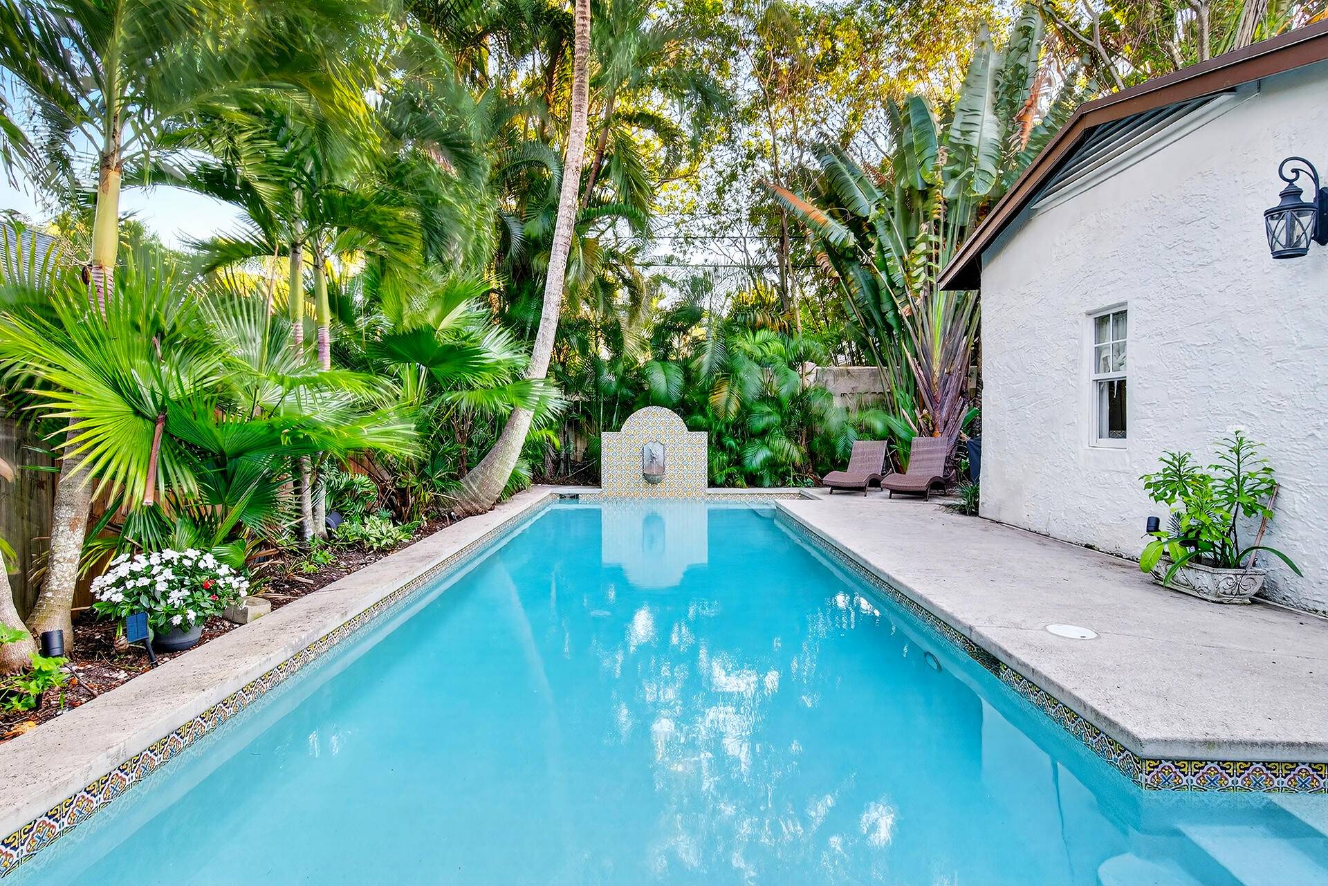 West Palm Beach, FL 33401,704 Claremore DR