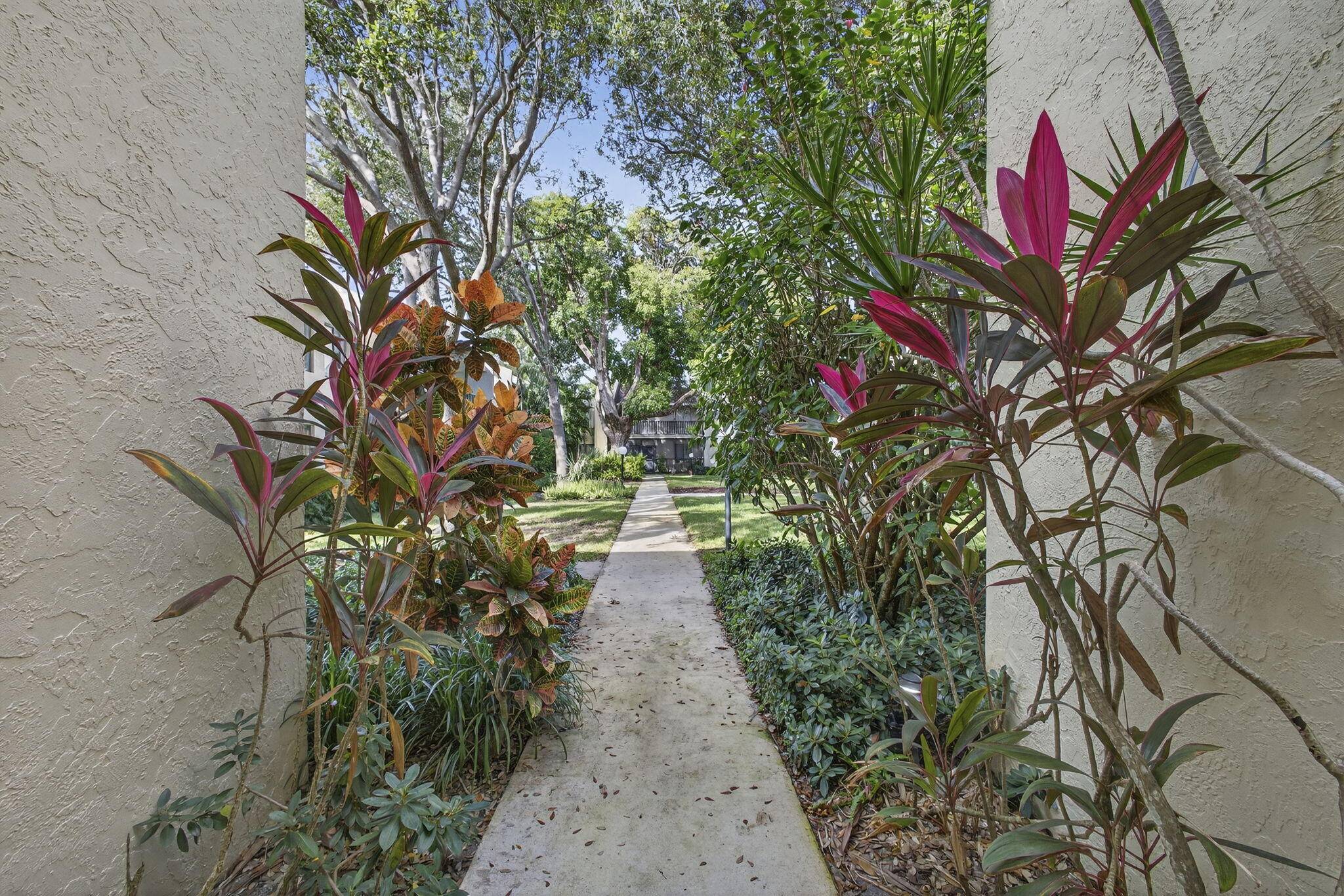 Jupiter, FL 33469,150 Pineview RD L7