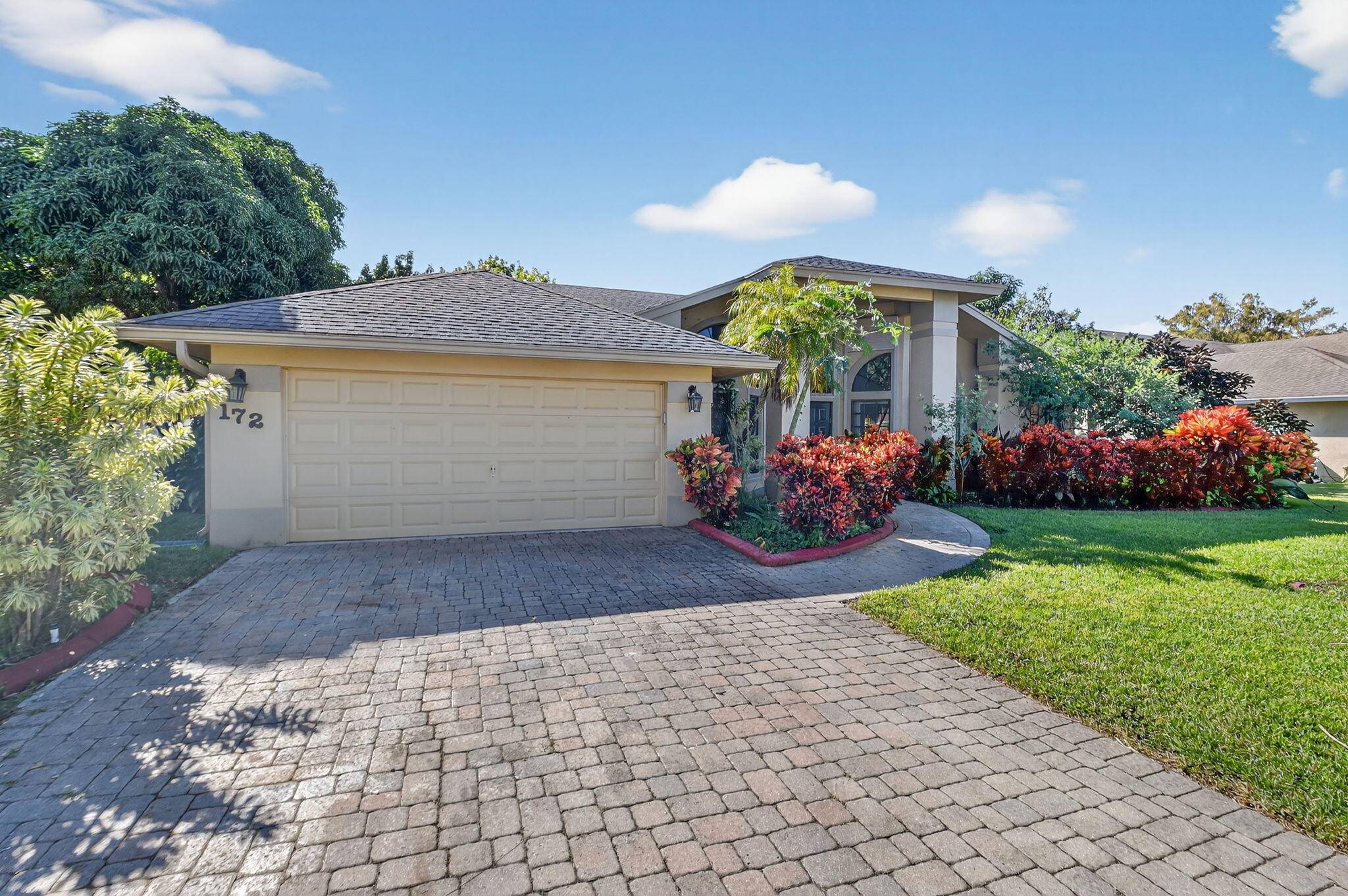 Royal Palm Beach, FL 33411,172 Monterey WAY