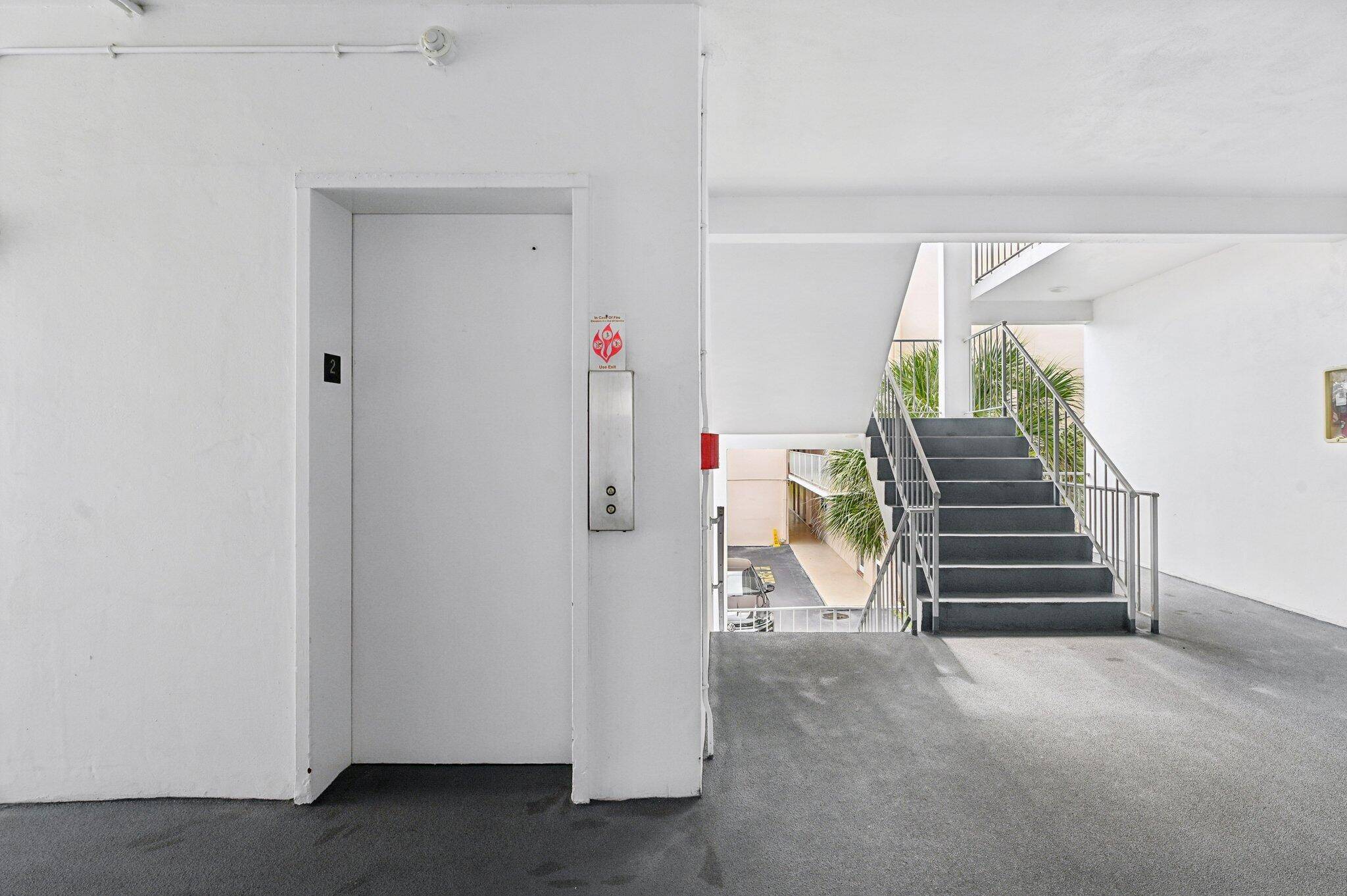 Lauderdale By The Sea, FL 33062,1461 S Ocean BLVD 204