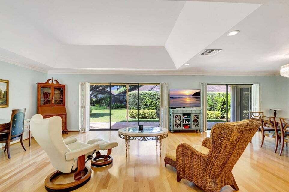 North Palm Beach, FL 33408,11344 Briarwood PL