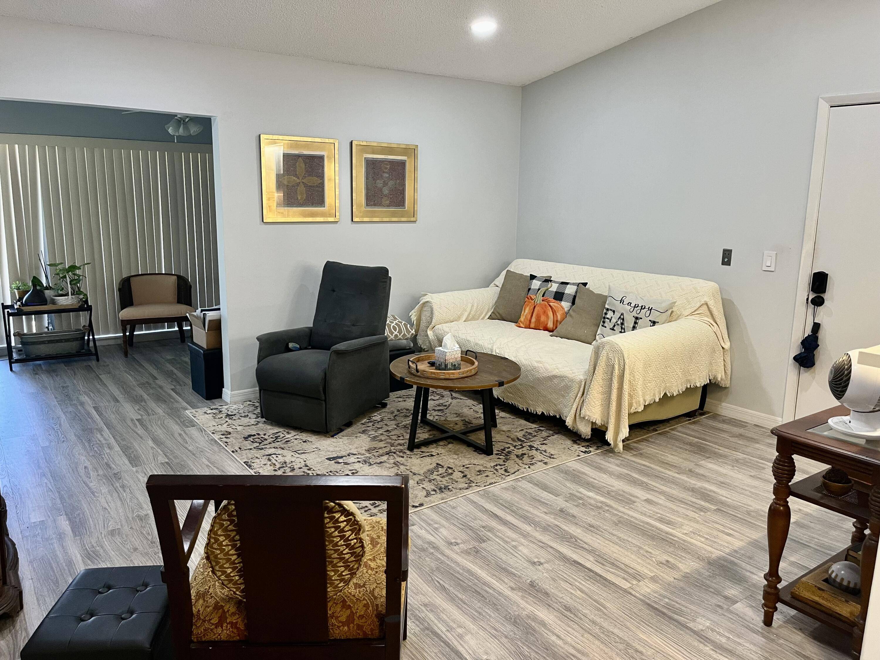 Palm Beach Gardens, FL 33418,1100 Duncan CIR 202