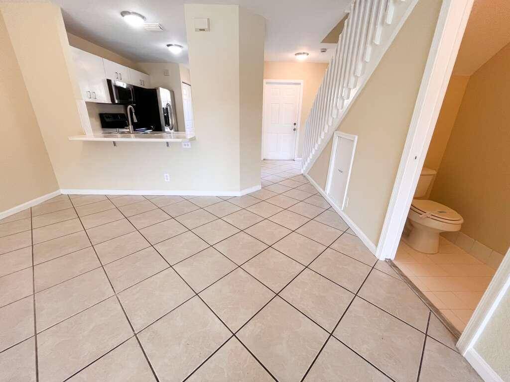 West Palm Beach, FL 33406,861 Summit Lake DR 861