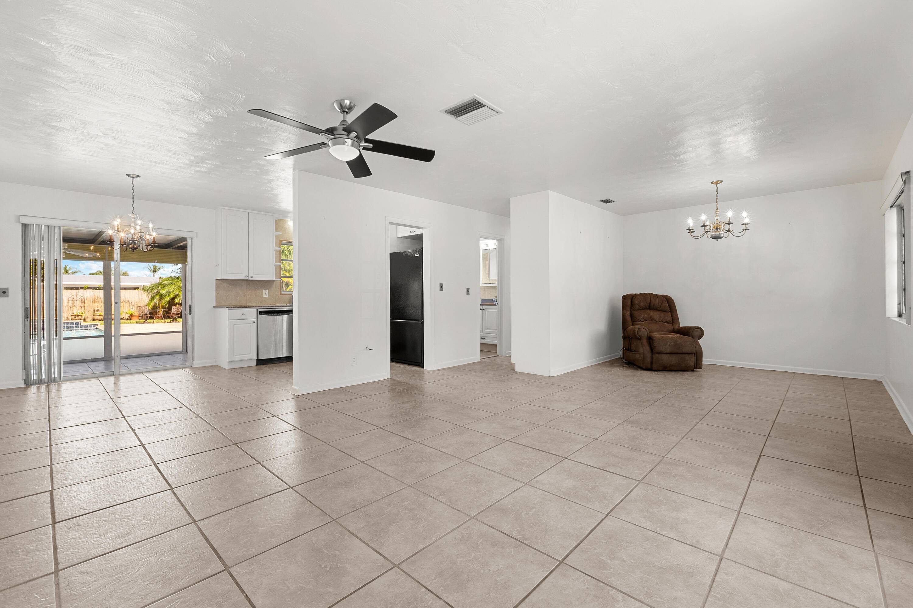 Lake Park, FL 33403,225 E Ilex DR