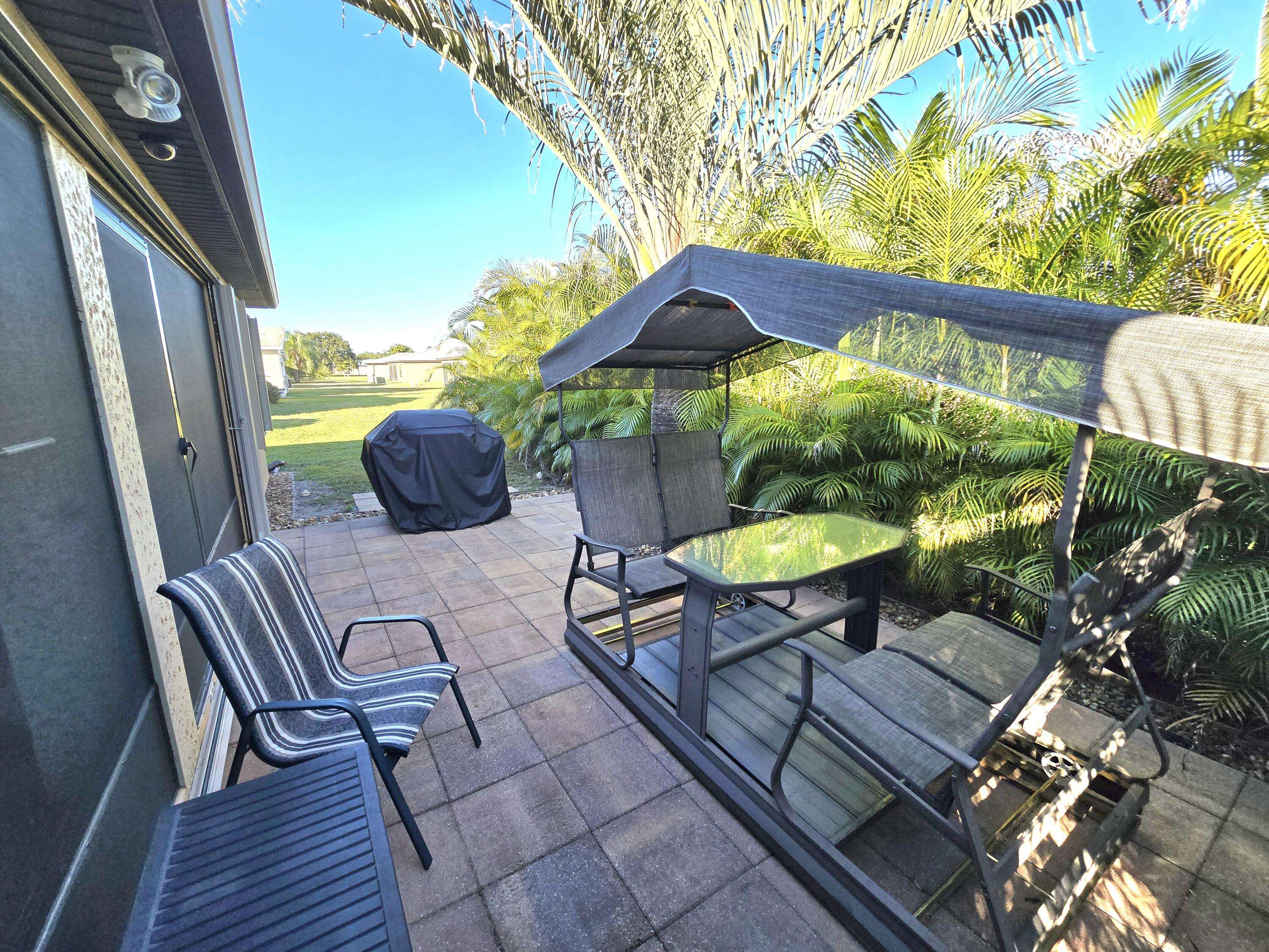 Port Saint Lucie, FL 34952,20 Silver Oak DR