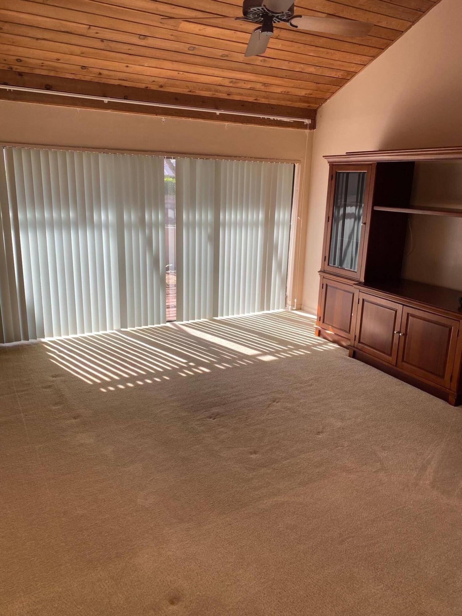 Palm Beach Gardens, FL 33418,22 W Balfour RD