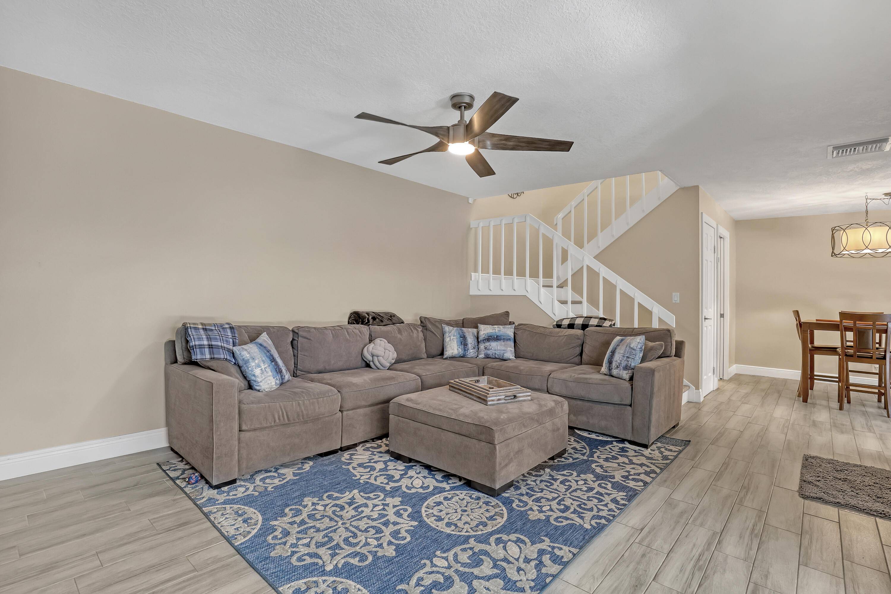 Palm Springs, FL 33461,923 Springdale CIR