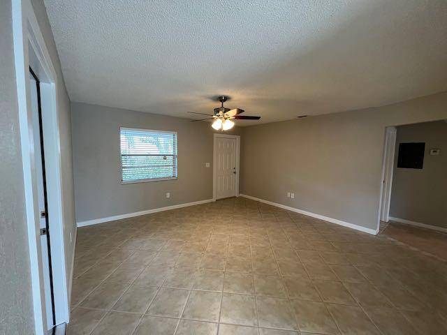 Lake Worth Beach, FL 33460,1611 S Johnson ST 2