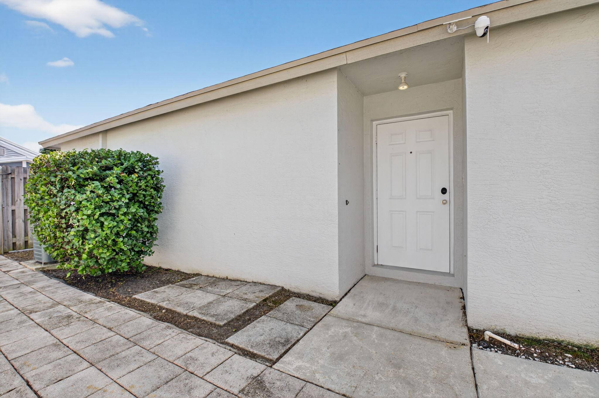 West Palm Beach, FL 33415,1430 Red Apple LN